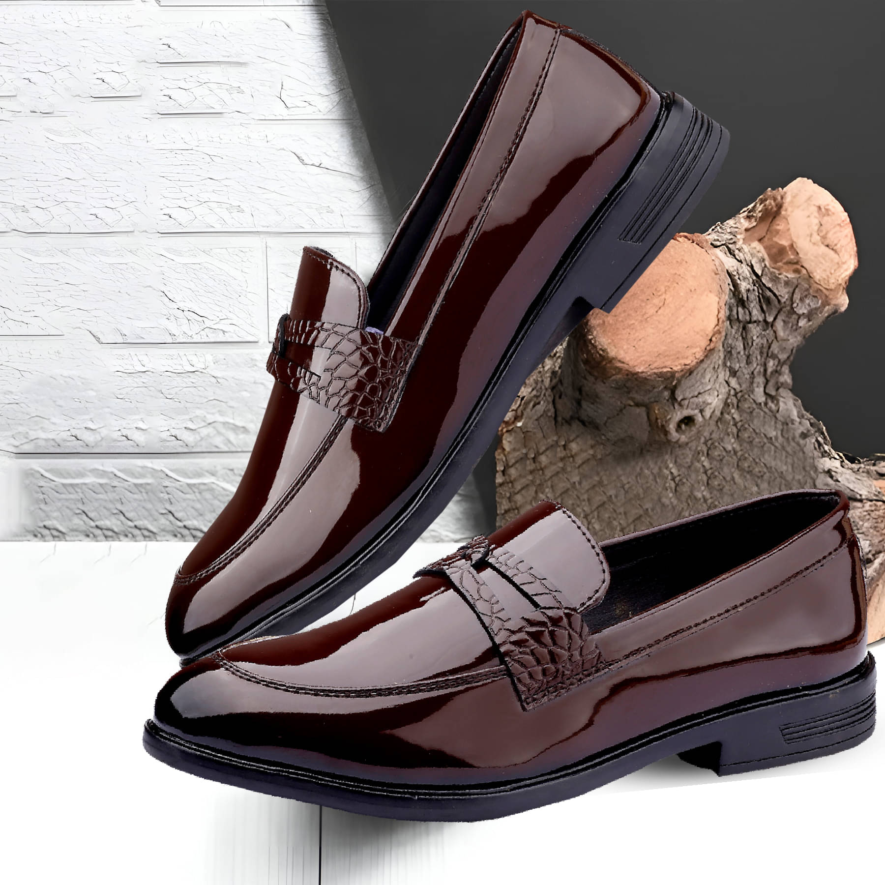     			YUVRATO BAXI Brown Men's Slip on