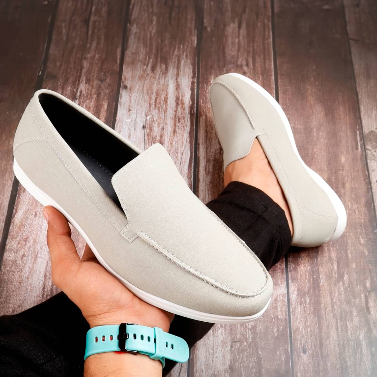     			BXXY Beige Men's Slip on