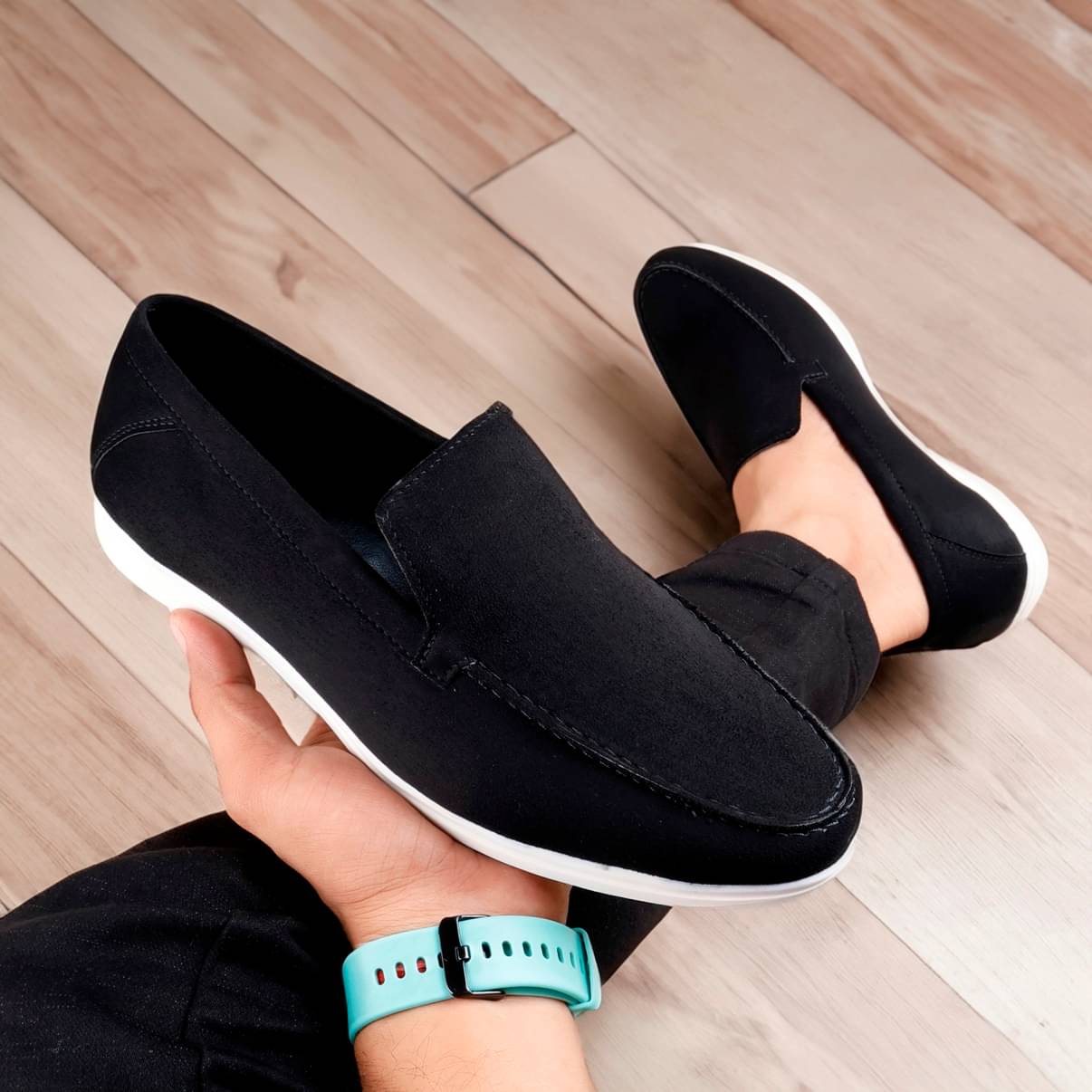     			BXXY Black Men's Slip on
