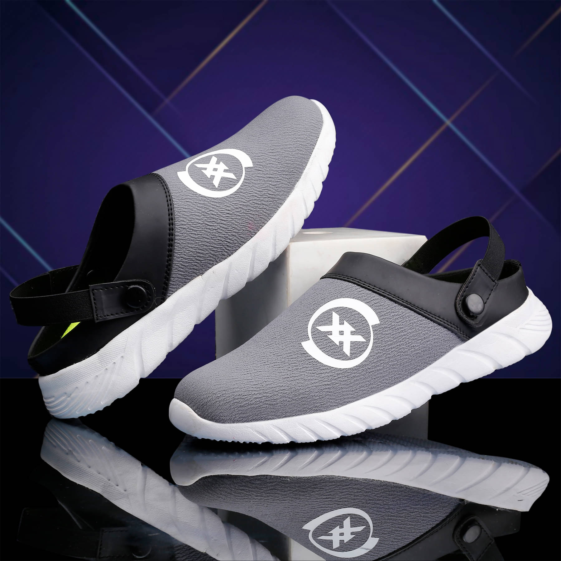     			BXXY - Gray Men's Clogs