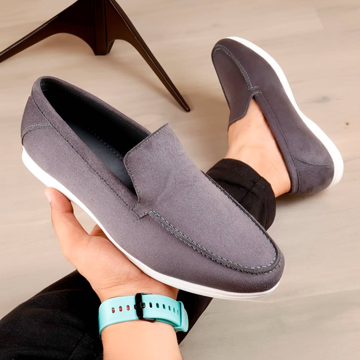     			BXXY Gray Men's Slip on