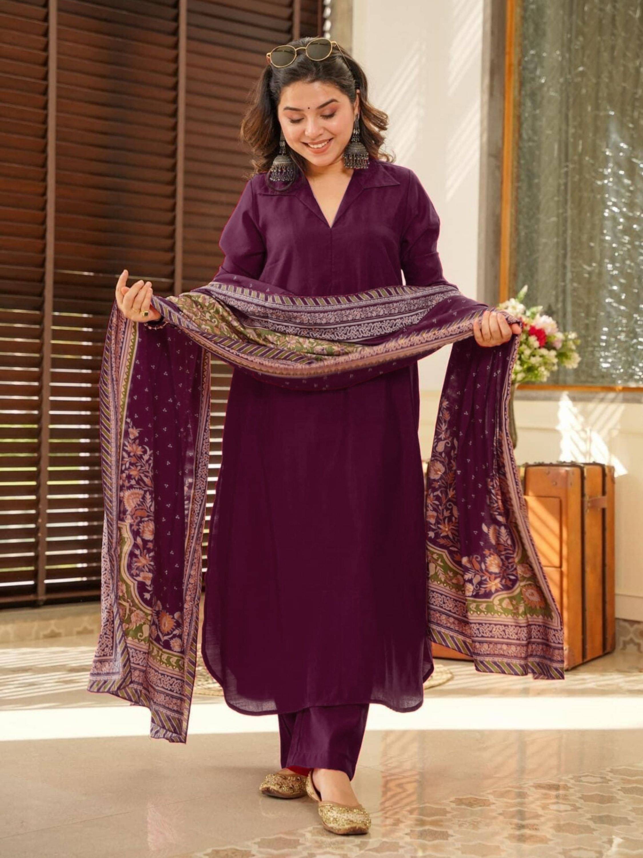     			Eeloo Women Cotton Solid Straight Kurti With Pants ( Purple )