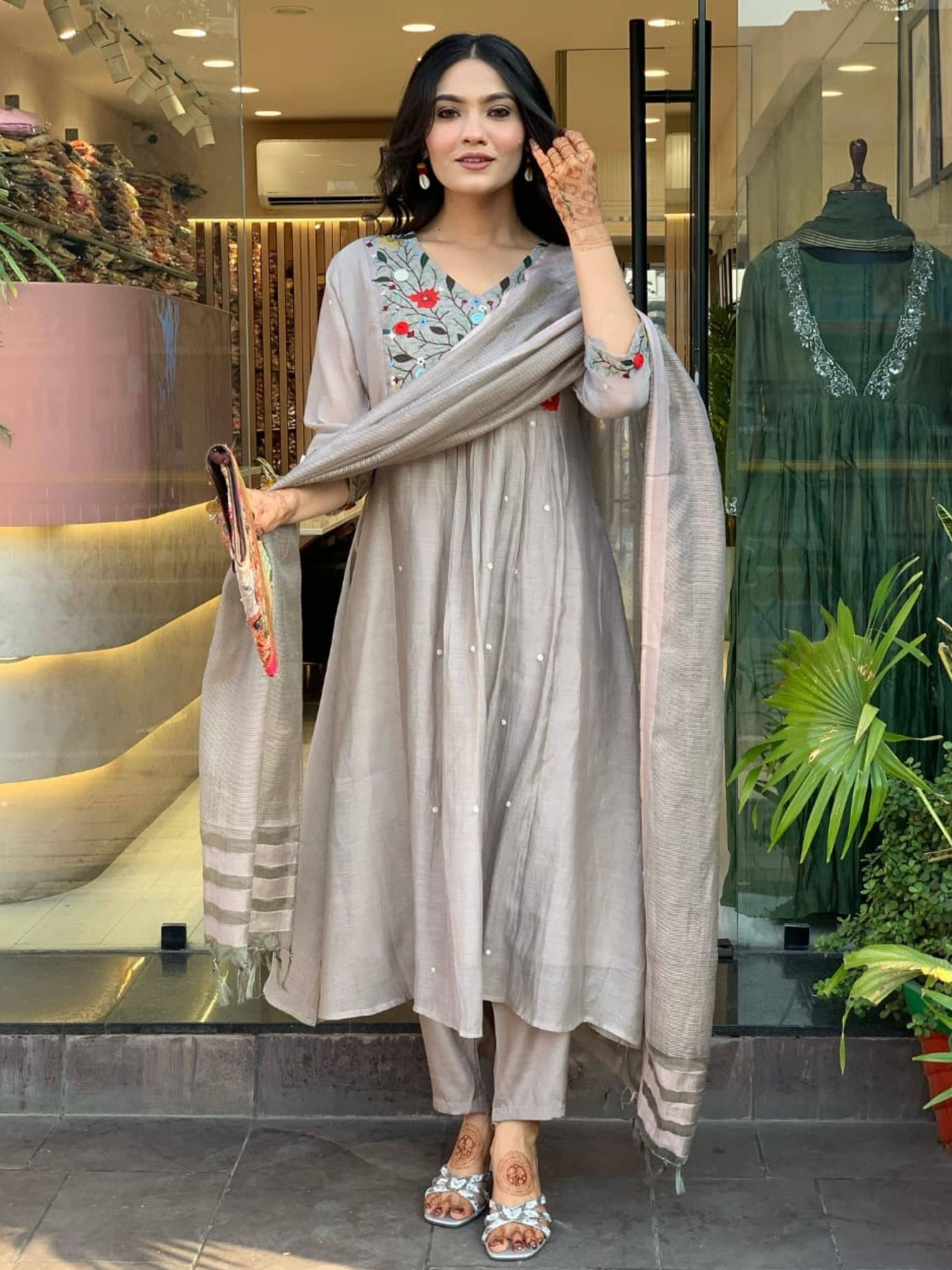 Eeloo Women Viscose Embroidered Flared Kurti With Pants ( Grey ) Eeloo Women Viscose Embroidered Flared Kurti With Pants ( Grey )