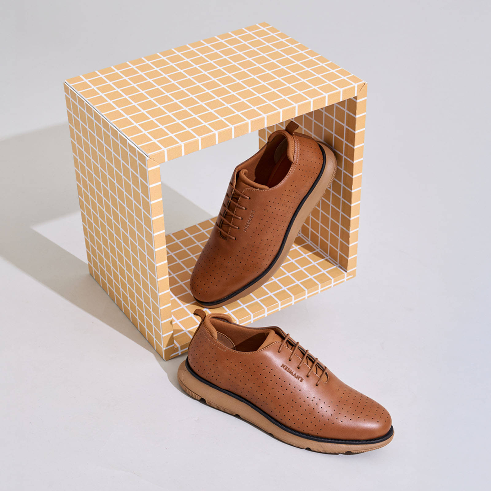     			Neemans Flexy Brogues Tan Men's Sneakers