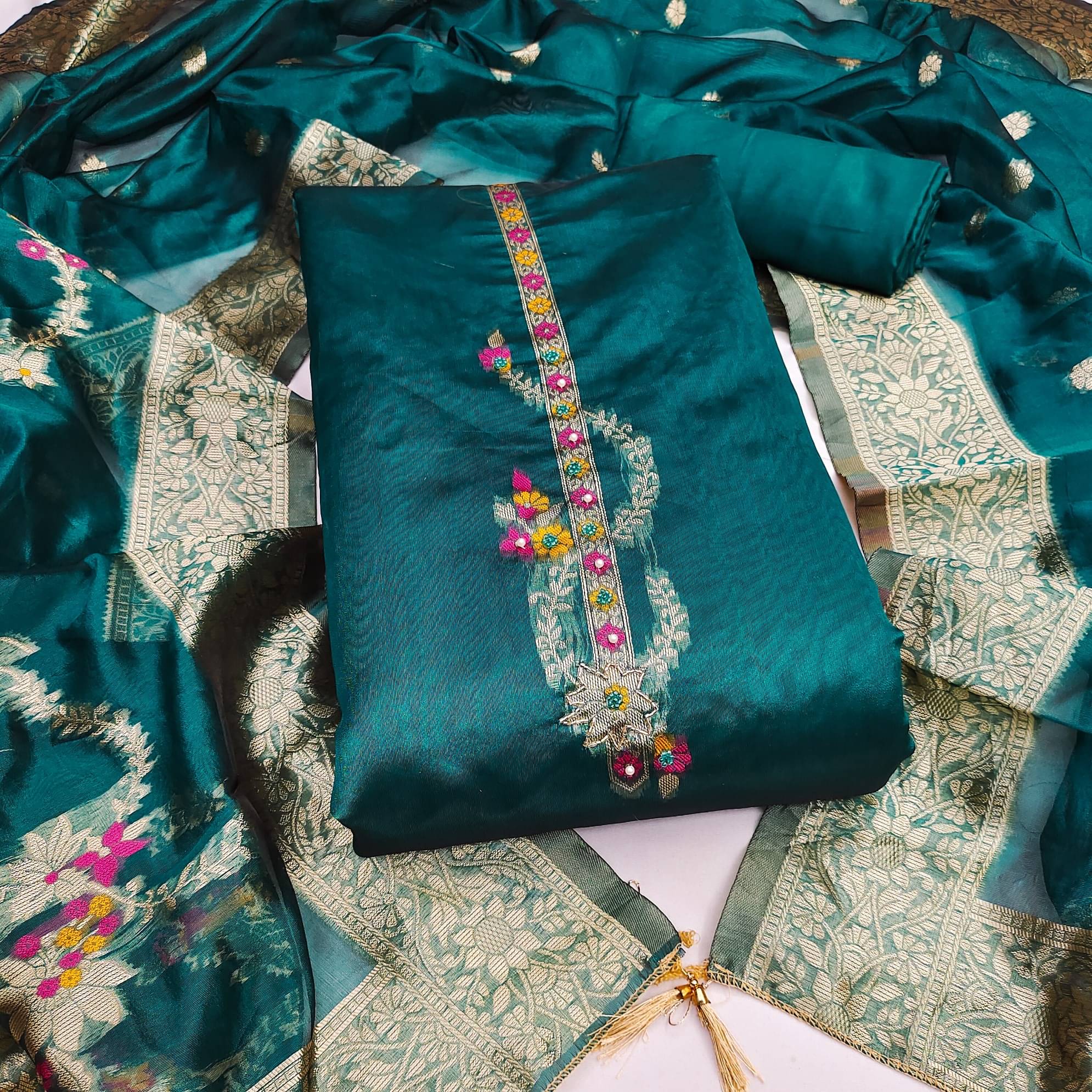 Rangtulika Ethnics Women Jacquard Unstitched Dress Material ( Sea Green ) Rangtulika Ethnics Women Jacquard Unstitched Dress Material ( Sea Green )
