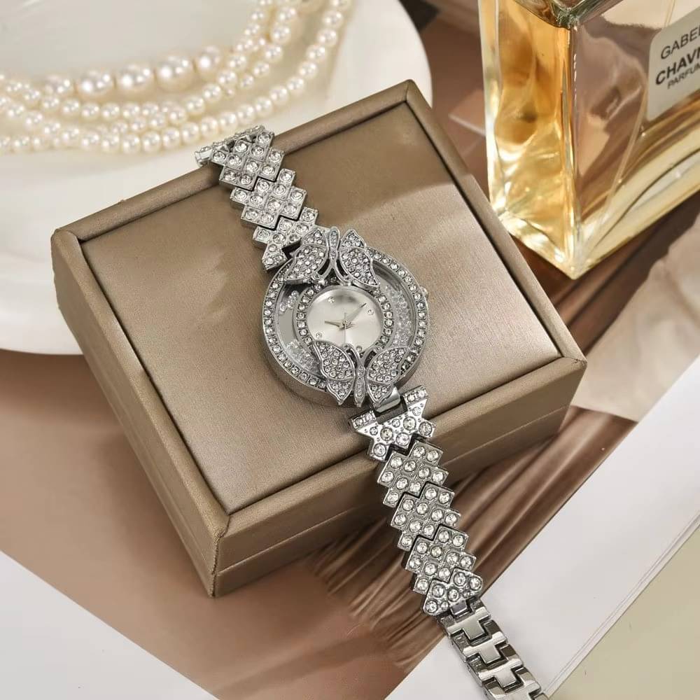     			Renaissance Traders Silver Metal Analog Womens Watch