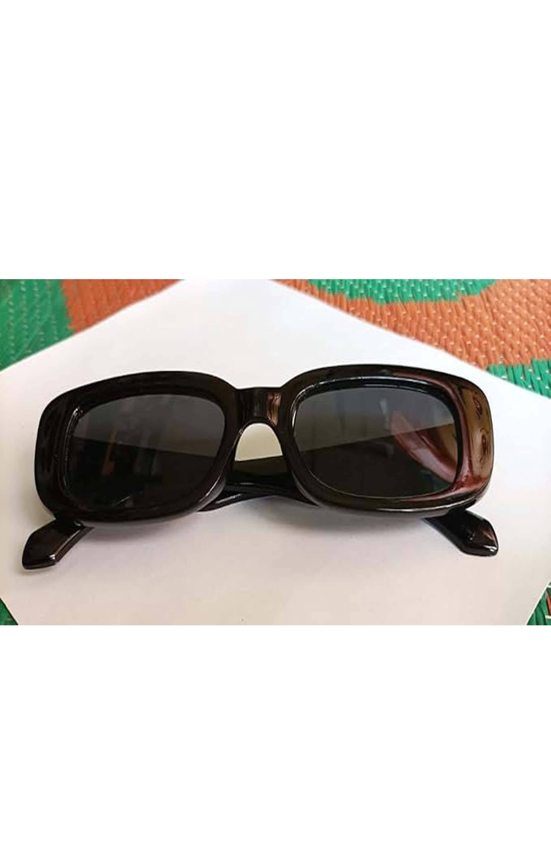     			windexa Black Oval Sunglasses ( Pack of 1 )