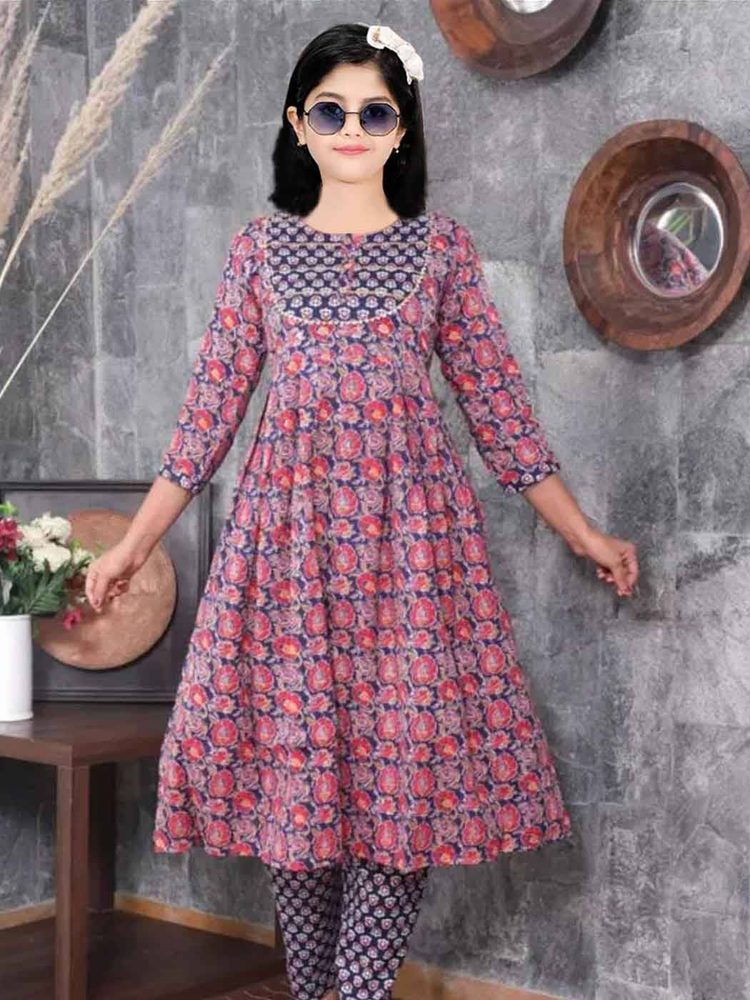 A TO Z CART Girls Cotton Blend Kurti with Pants ( Pack of 1 , Blue )     			A TO Z CART Girls Cotton Blend Kurti with Pants ( Pack of 1 , Blue )