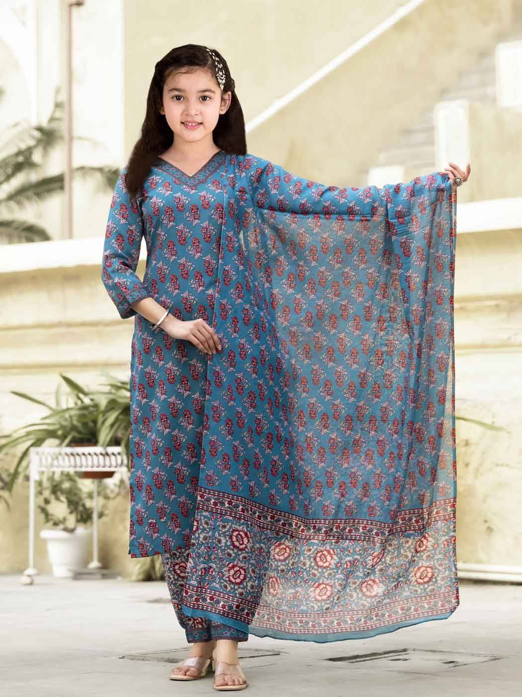    			Apnisha Girls Cotton Blend Kurti with Salwar ( Pack of 1 , Blue )