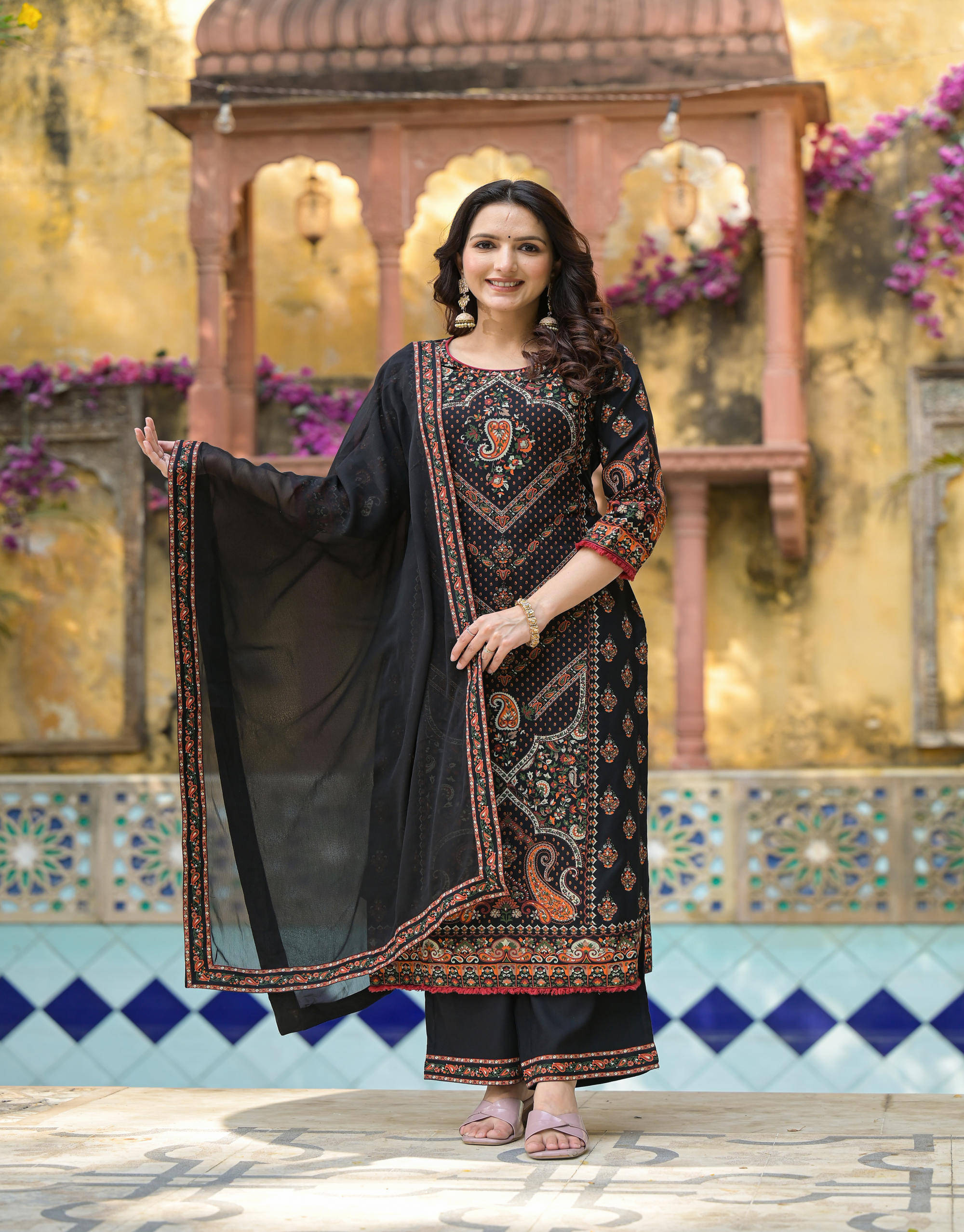 Juniper Women Viscose Embroidered Straight Kurti With Palazzo ( Black ) Juniper Women Viscose Embroidered Straight Kurti With Palazzo ( Black )