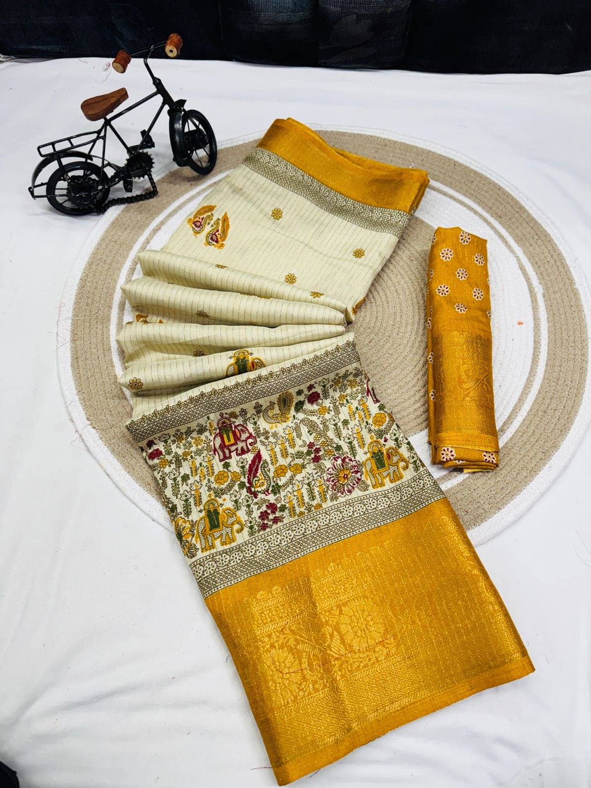 Sanjana Silks Silk Blend Printed Maheshwari Saree With Unstitched Blouse Piece ( Yellow ) Sanjana Silks Silk Blend Printed Maheshwari Saree With Unstitched Blouse Piece ( Yellow )
