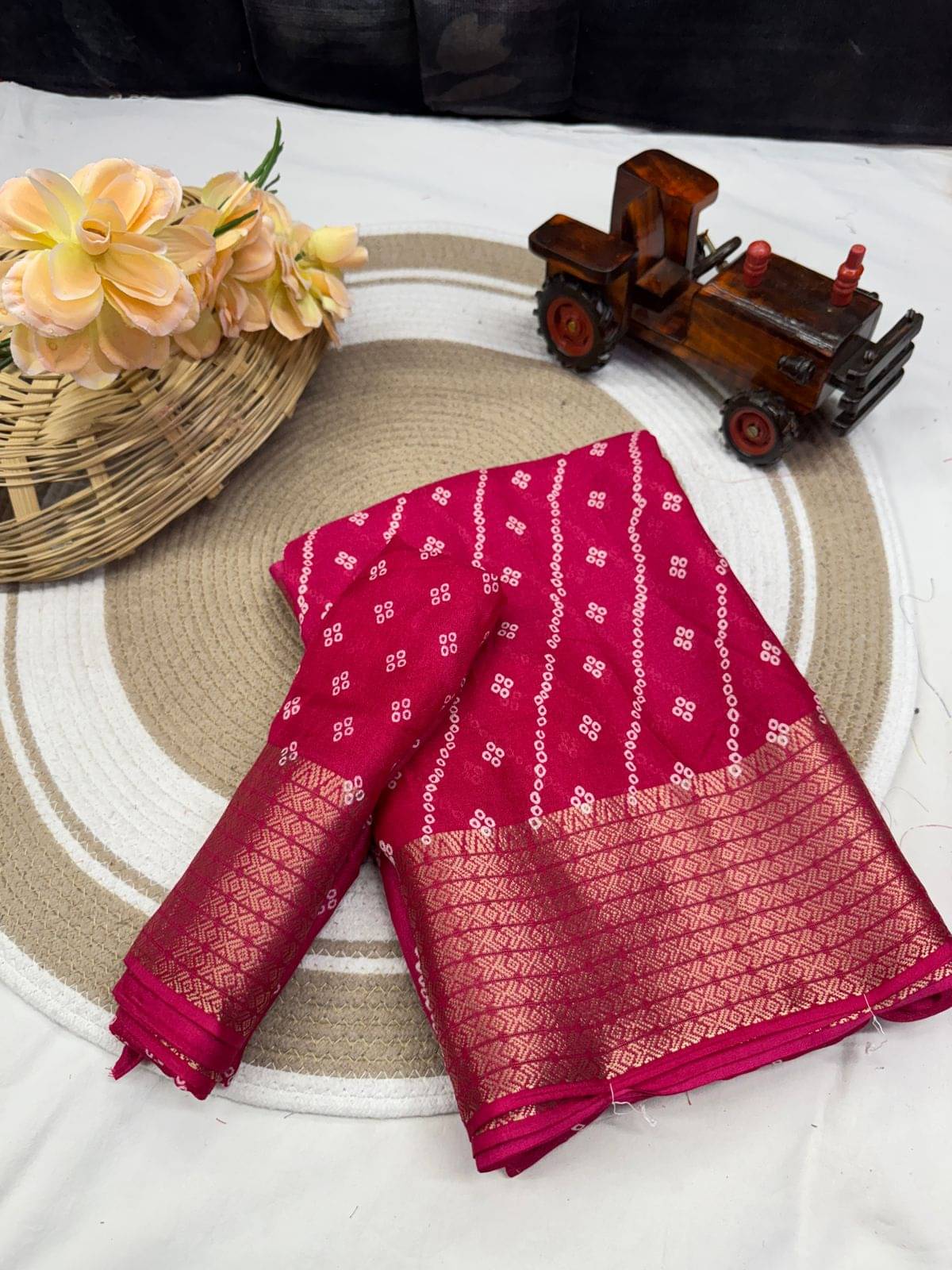     			Sitanjali Cotton Silk Printed Bandhani Sarees With Unstitched Blouse Piece ( Pink )