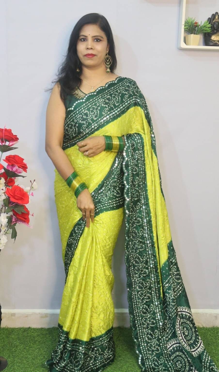     			VAANISRI Chiffon Printed Bandhani Sarees With Unstitched Blouse Piece ( Lime Green )