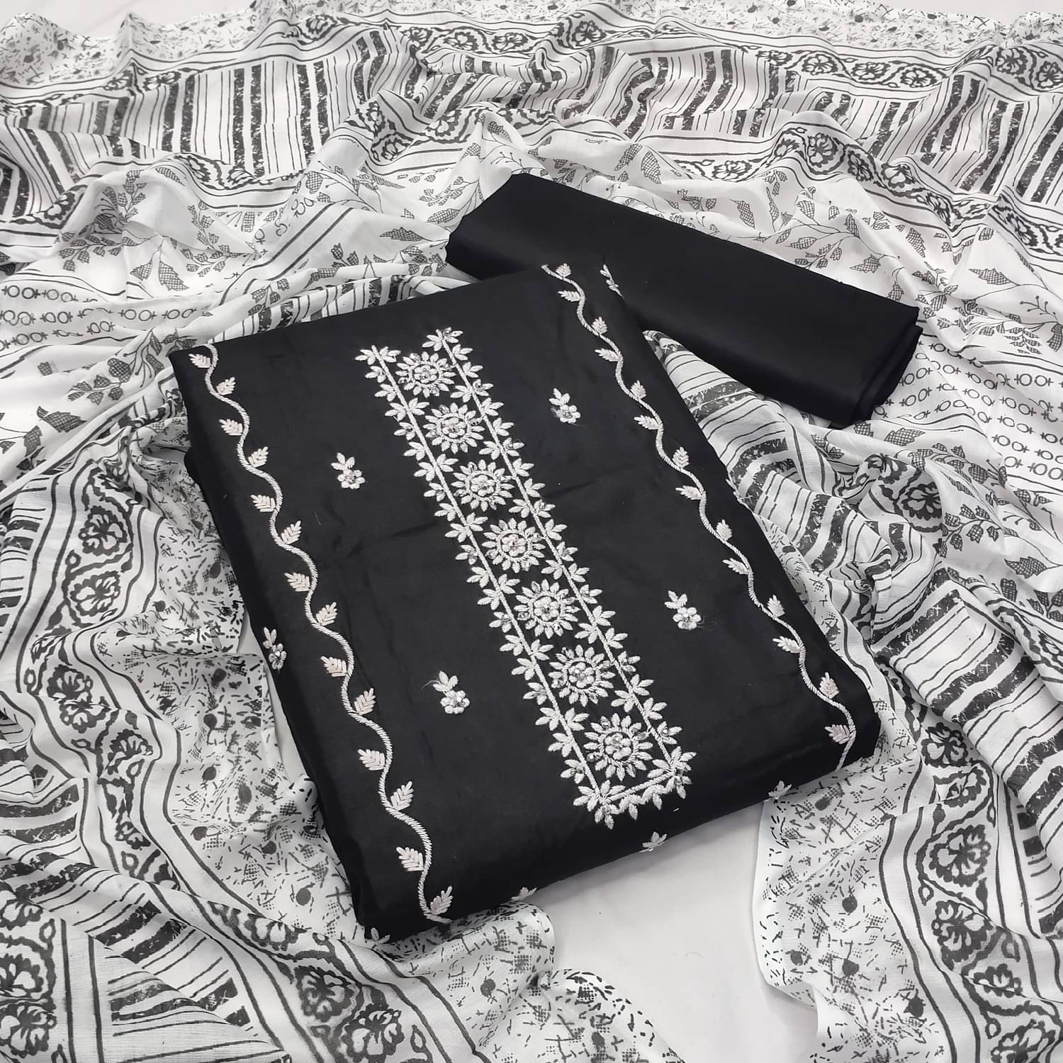 A TO Z CART Women Cotton Unstitched Dress Material ( Black ) A TO Z CART Women Cotton Unstitched Dress Material ( Black )