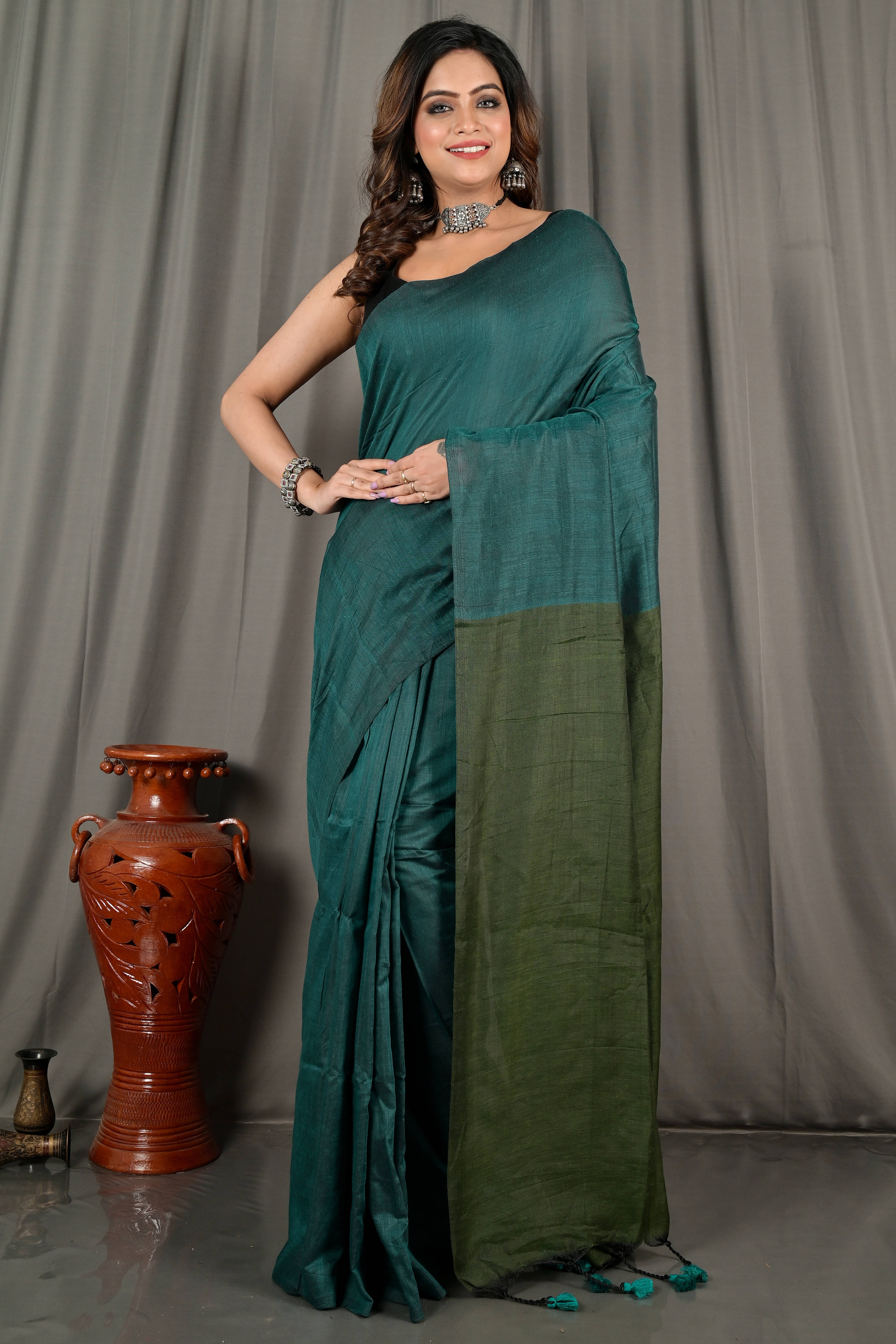     			BRYNBRIT Cotton Self Design Saree With Unstitched Blouse Piece ( Teal )