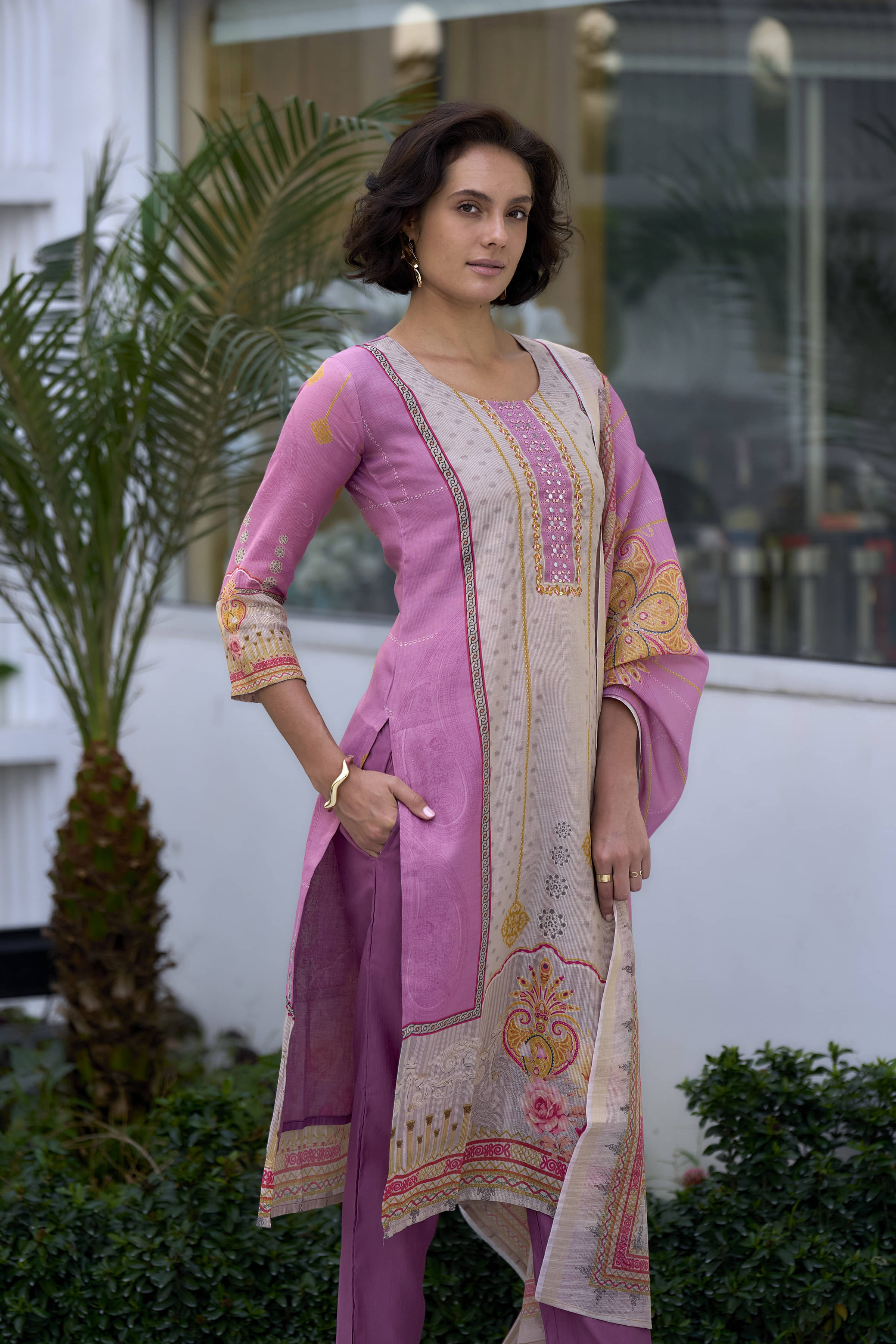 CYNOR Women Tissue Embroidered Straight Kurti with Dupatta ( Pink ) CYNOR Women Tissue Embroidered Straight Kurti with Dupatta ( Pink )