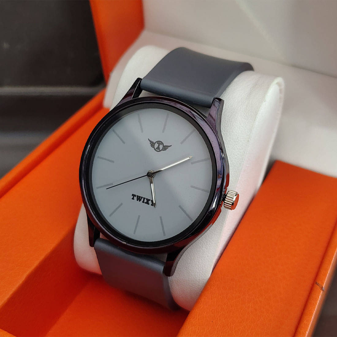    			MARKRIN Light Grey Silicon Analog Men's Watch