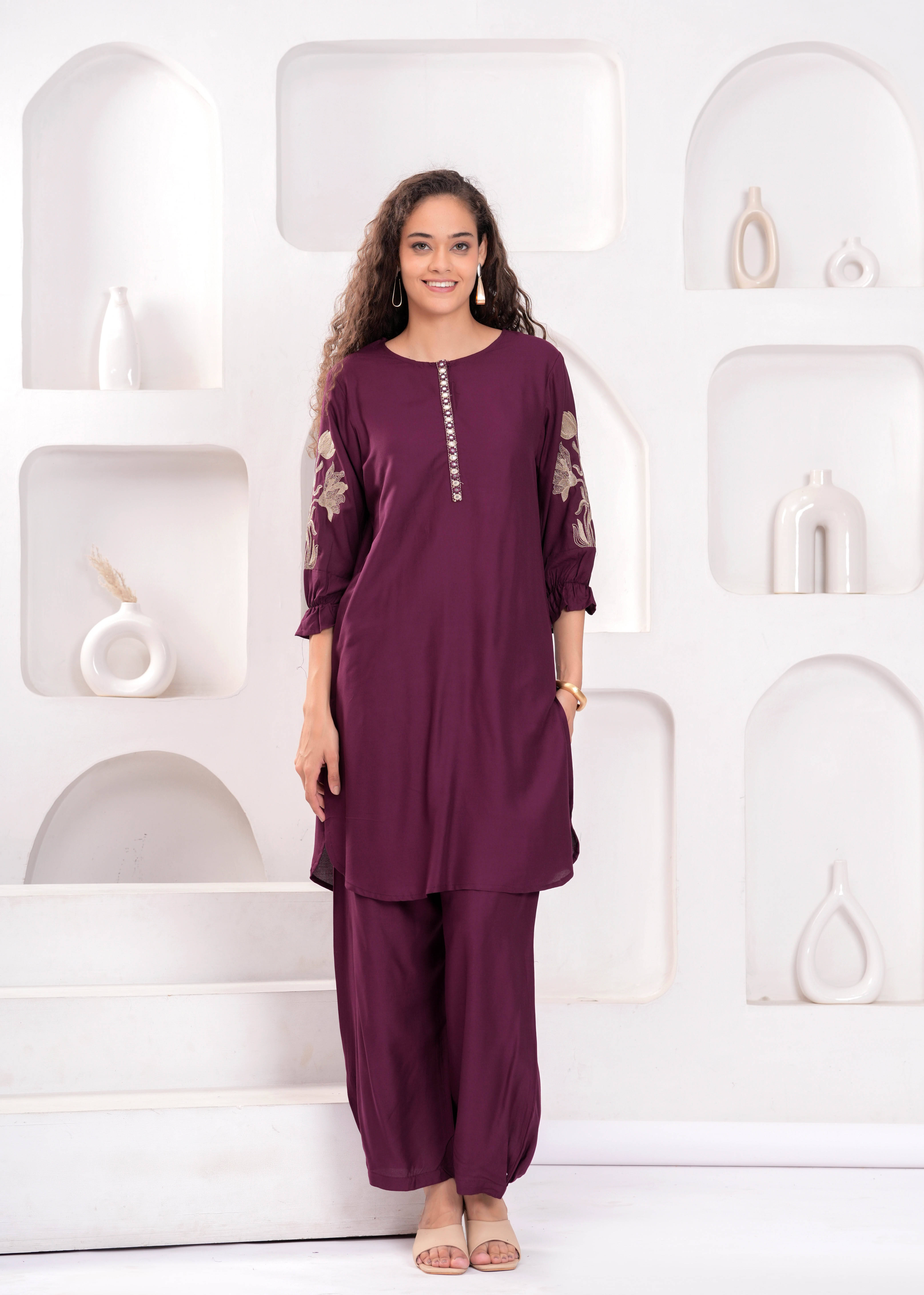 Oh Mi Dios Women Rayon Embroidered Straight Kurti With Pants ( Wine ) Oh Mi Dios Women Rayon Embroidered Straight Kurti With Pants ( Wine )