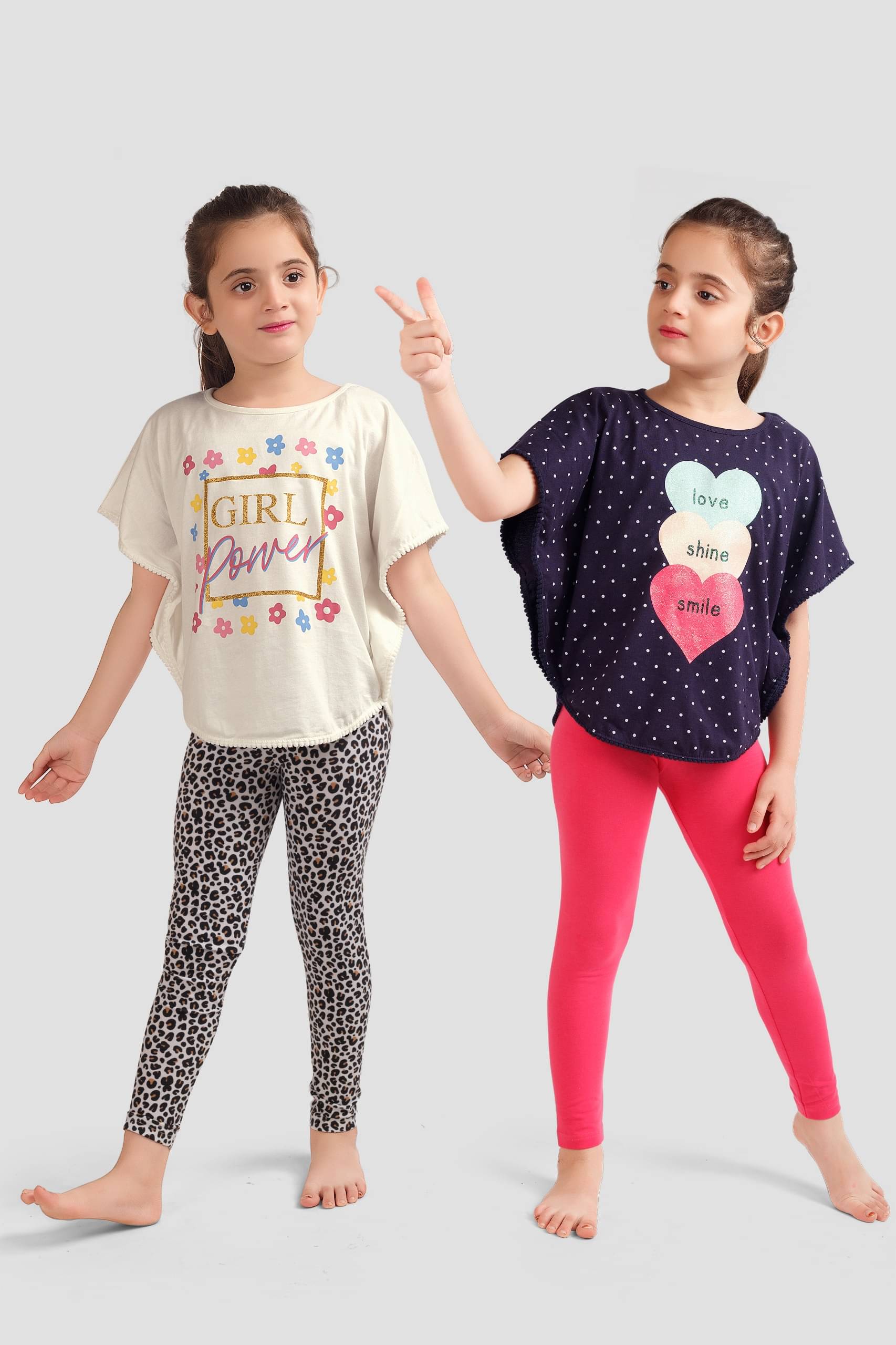     			PLUM TREE Pack of 4 Girls 100% Cotton T-shirt & Pants ( Navy )