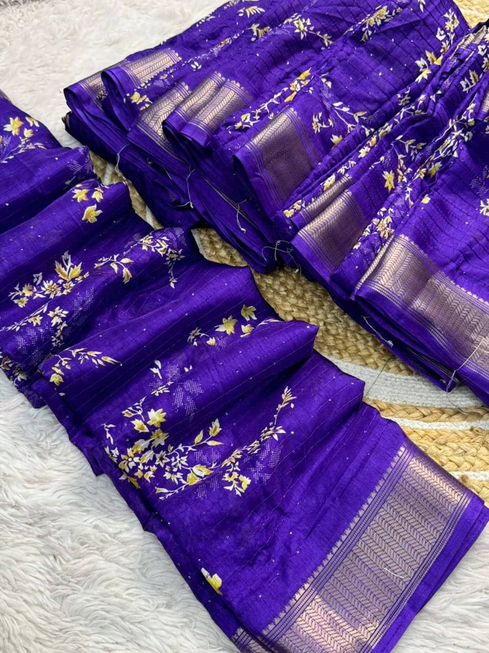     			SHIRODHARI Silk Blend Printed Ilkal Saree With Unstitched Blouse Piece ( Purple )