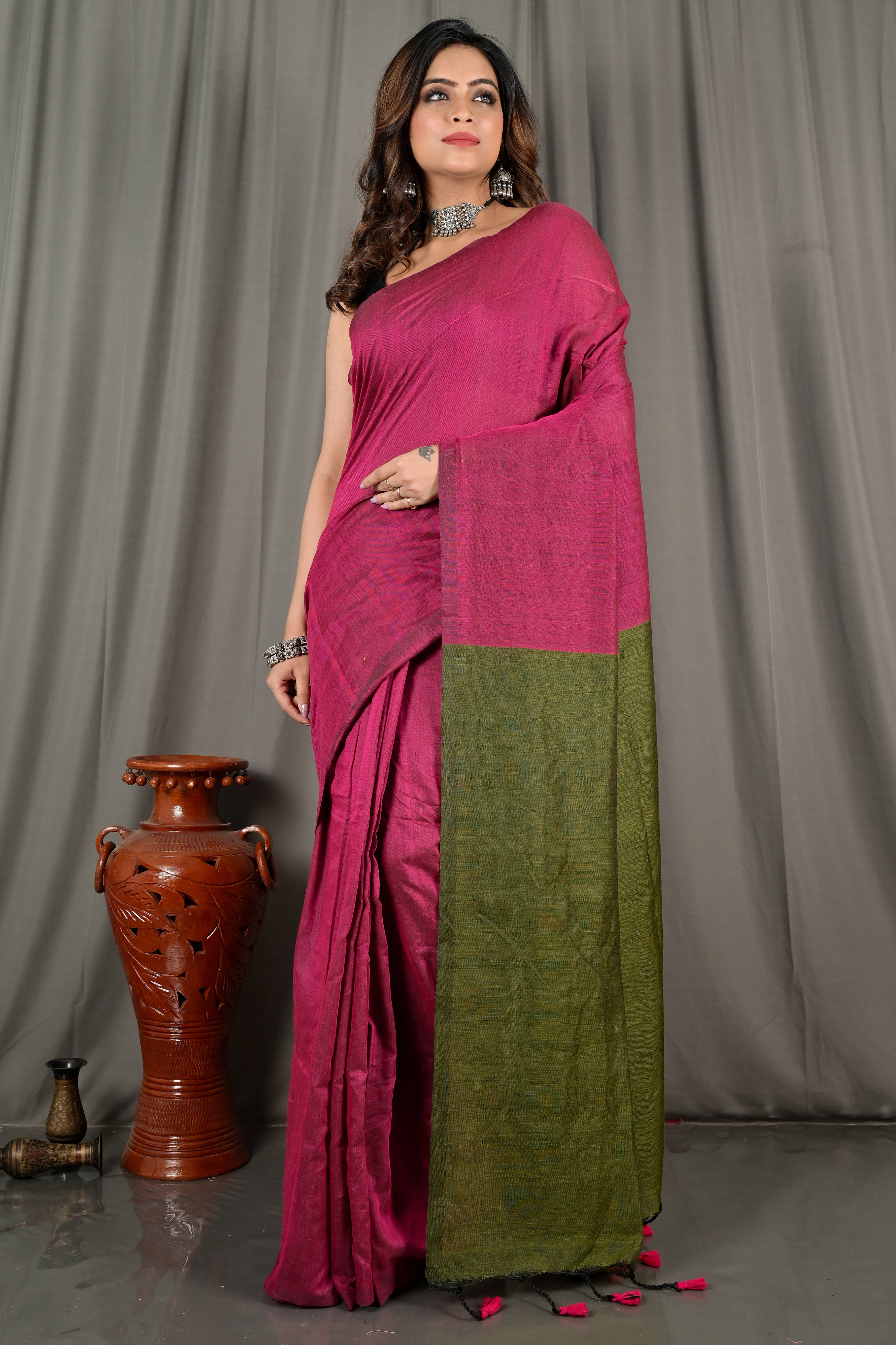 STRADHA Cotton Self Design Saree With Unstitched Blouse Piece ( Rani ) STRADHA Cotton Self Design Saree With Unstitched Blouse Piece ( Rani )