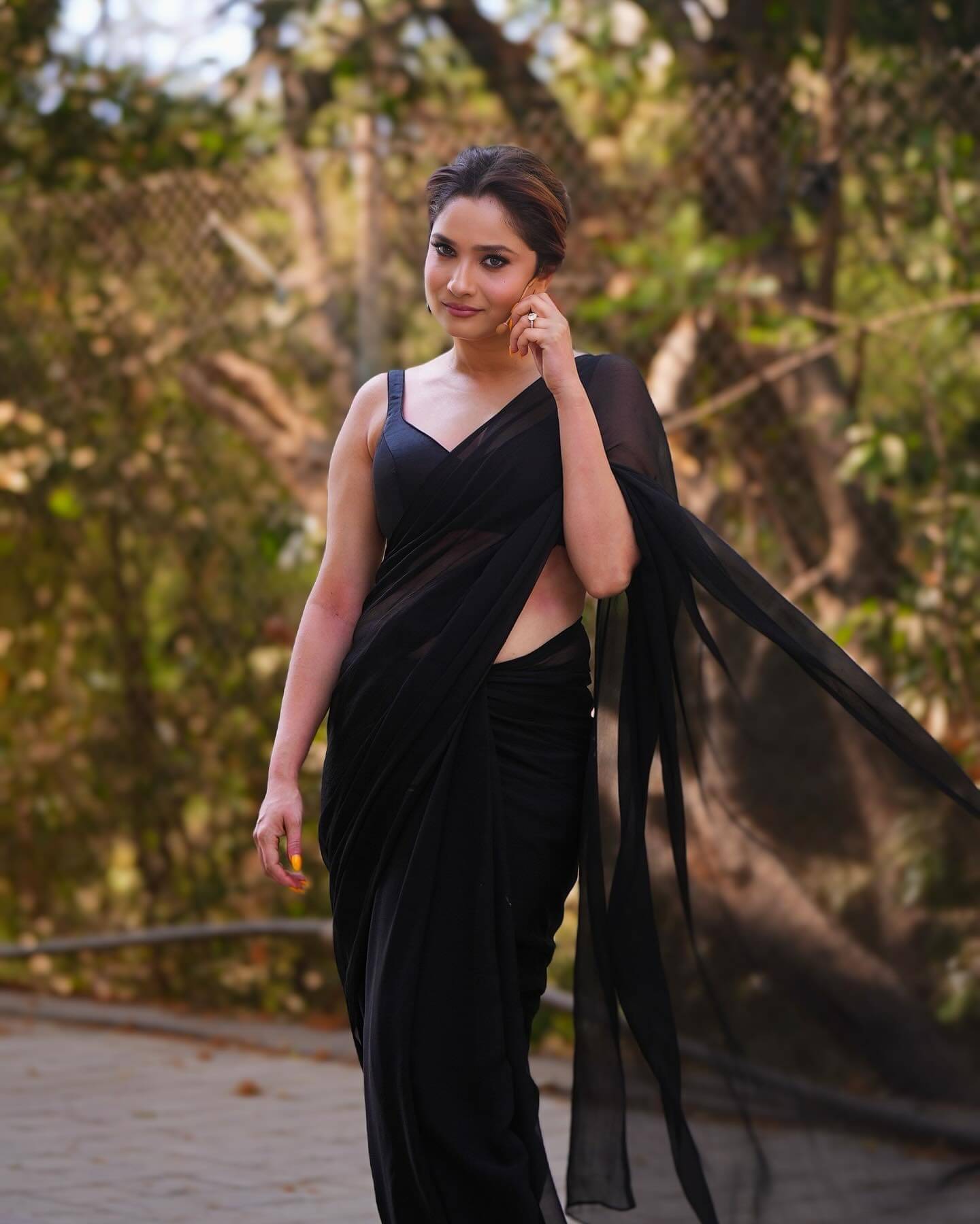     			Sanwariya Silks Georgette Solid Maheshwari Saree With Unstitched Blouse Piece ( Black )