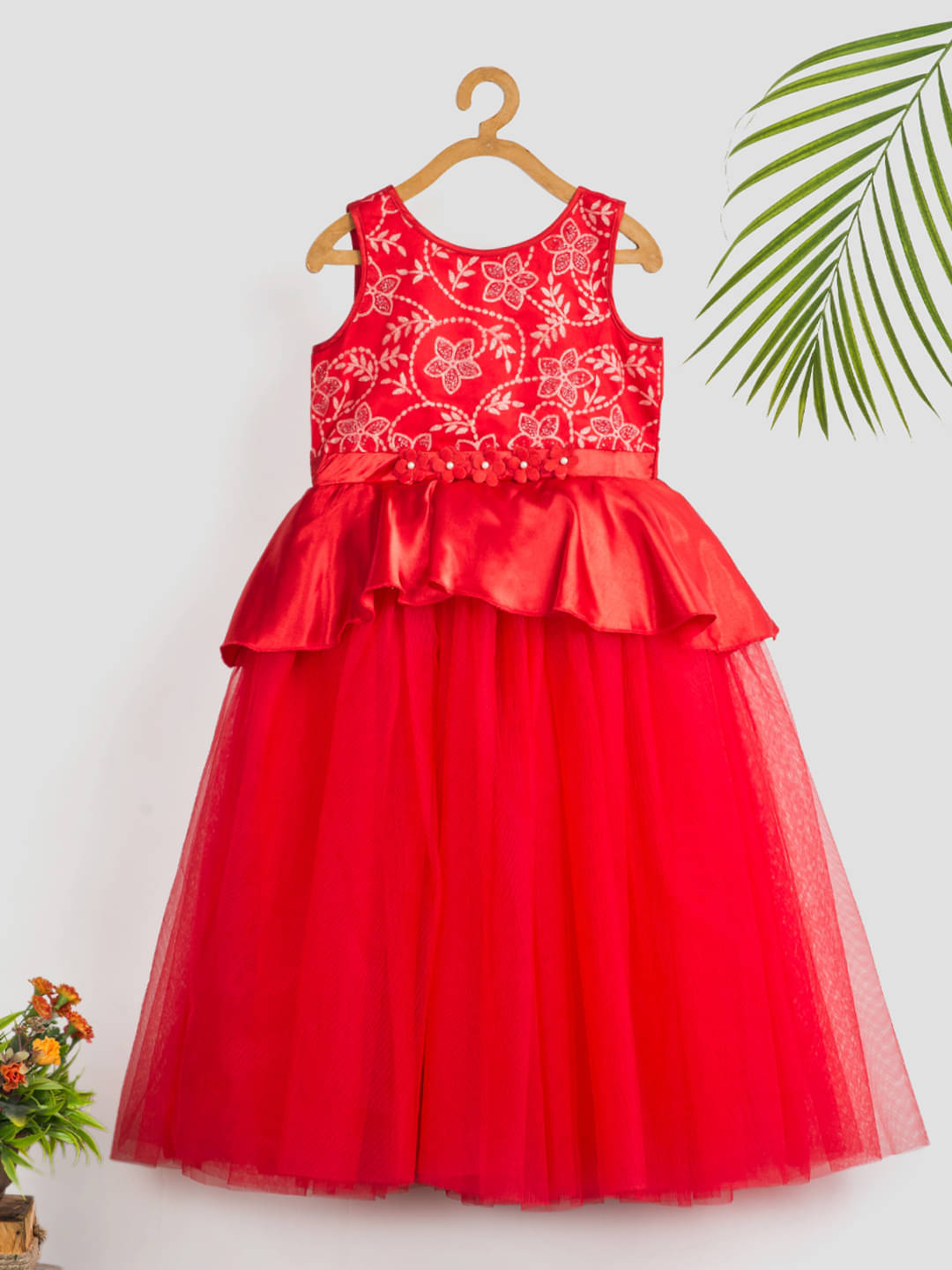 Toy Balloon Kids Polyester Gown For Girls ( Pack of 1 , Red ) Toy Balloon Kids Polyester Gown For Girls ( Pack of 1 , Red )