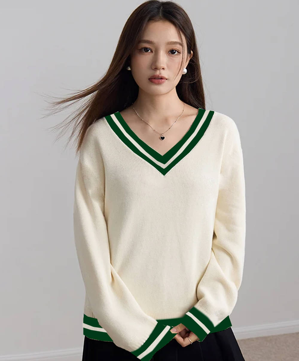     			genzy Women Polyester Solid Oversized Fit V-Neck T-Shirt ( Multicolor 1 )