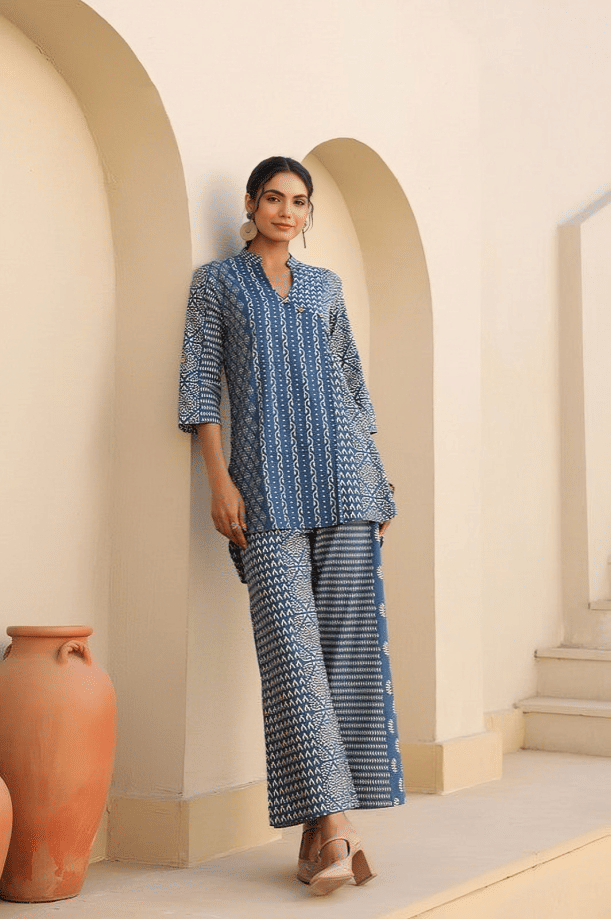 vesta exports Women Cotton Self Design Front Slit Kurti ( Blue ) vesta exports Women Cotton Self Design Front Slit Kurti ( Blue )
