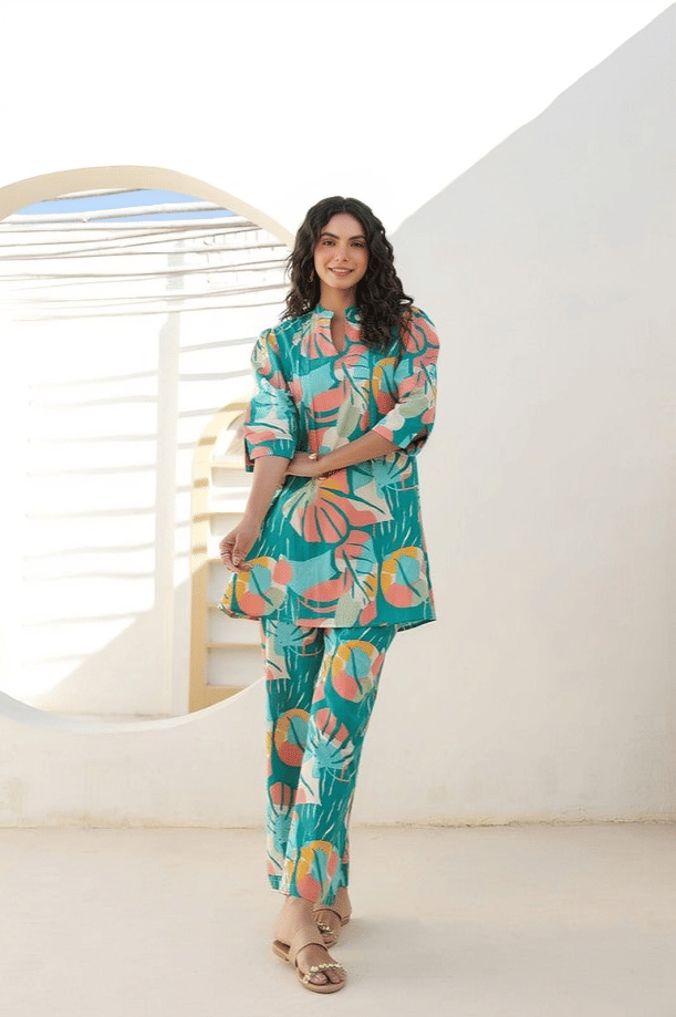 vesta exports Women Cotton Self Design Front Slit Kurti ( Multicoloured ) vesta exports Women Cotton Self Design Front Slit Kurti ( Multicoloured )