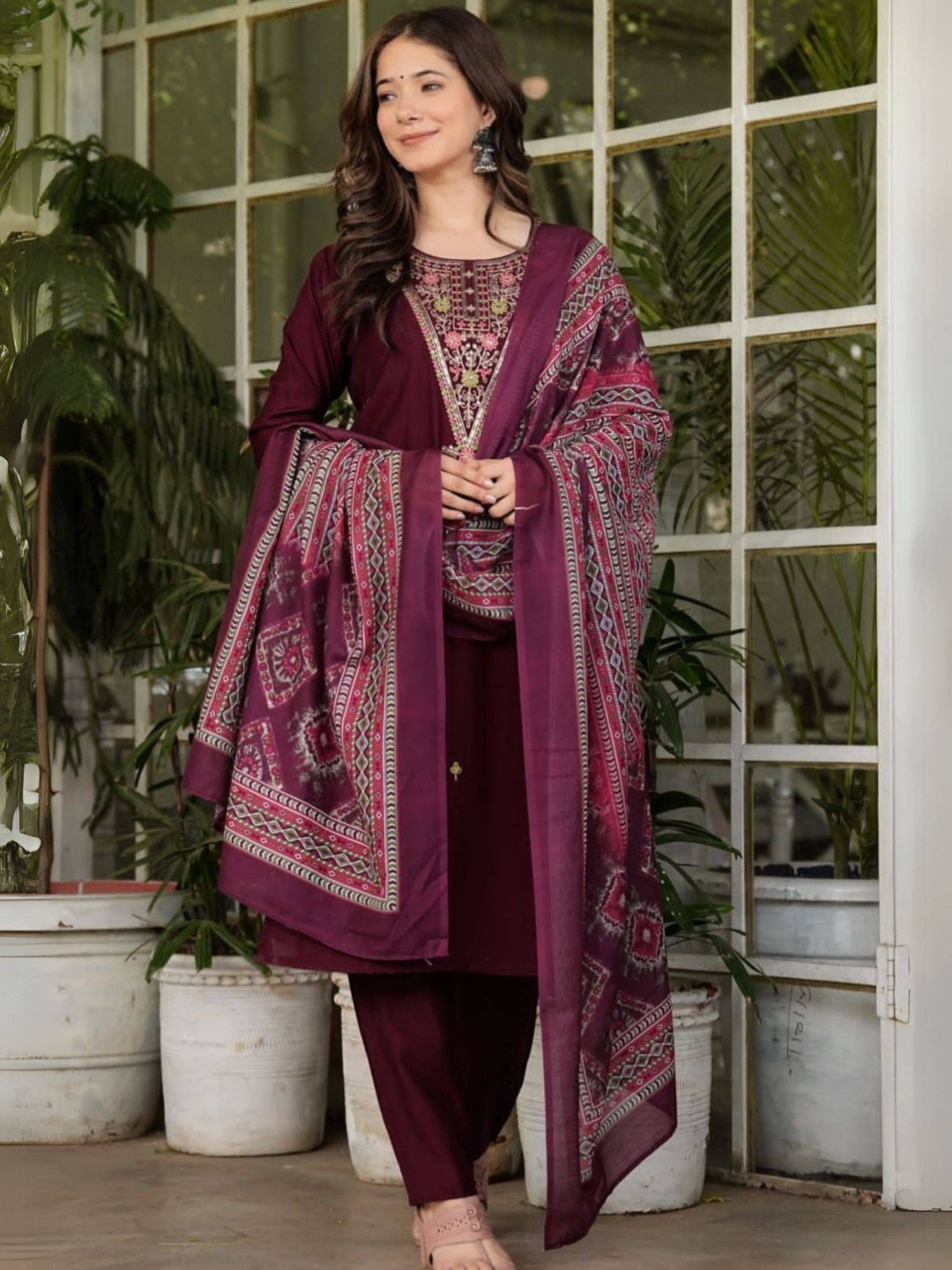     			Niza Fashion Women Rayon Embroidered Straight Kurti With Pants ( Maroon )
