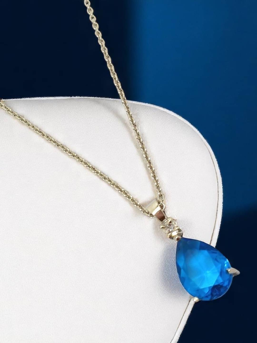     			9blings Silver Pendant set ( Pack of 1 )