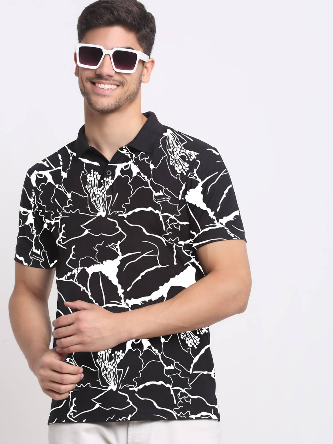 AIN6 Men Cotton Blend Regular Fit Printed Polo T Shirt ( Black ) AIN6 Men Cotton Blend Regular Fit Printed Polo T Shirt ( Black )