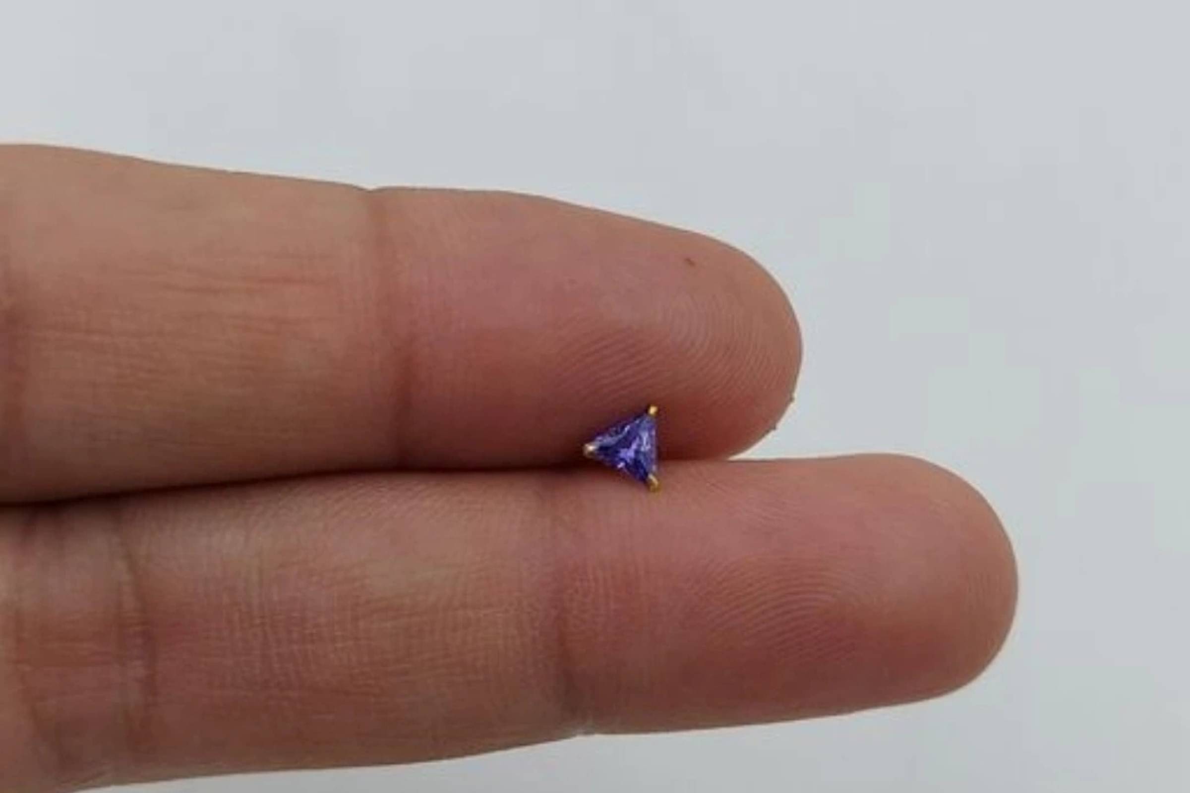 Beautiful Gold Plated Nose Pin CRYTAL STONE THREE TIKONA BLUE Wedding Nose Ring Fashion Gift Jewellry PACK OF 1 Beautiful Gold Plated Nose Pin CRYTAL STONE THREE TIKONA BLUE Wedding Nose Ring Fashion Gift Jewellry PACK OF 1