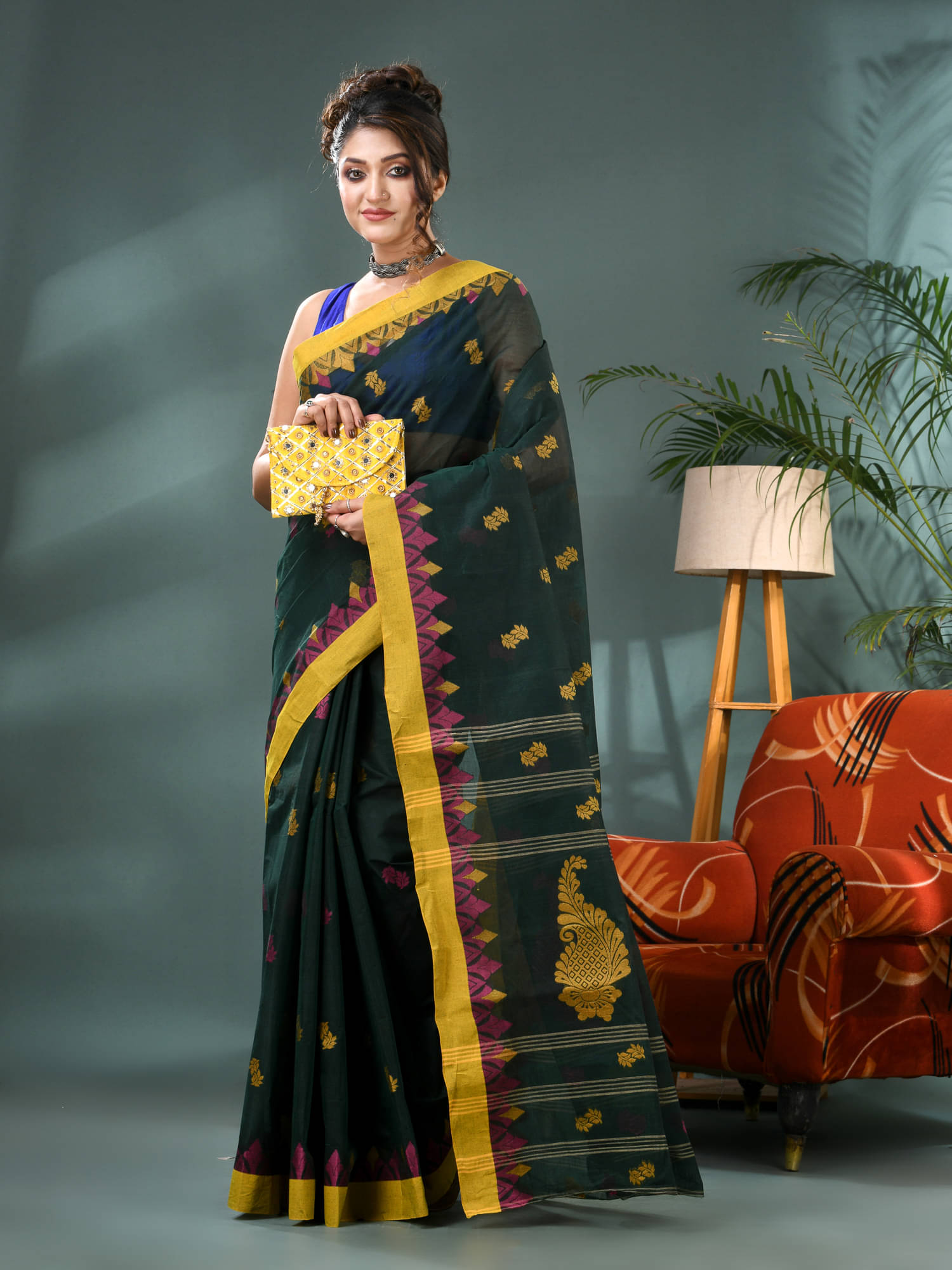 Desh Bidesh Cotton Self Design Tant Saree Without Blouse Piece ( Green ) Desh Bidesh Cotton Self Design Tant Saree Without Blouse Piece ( Green )