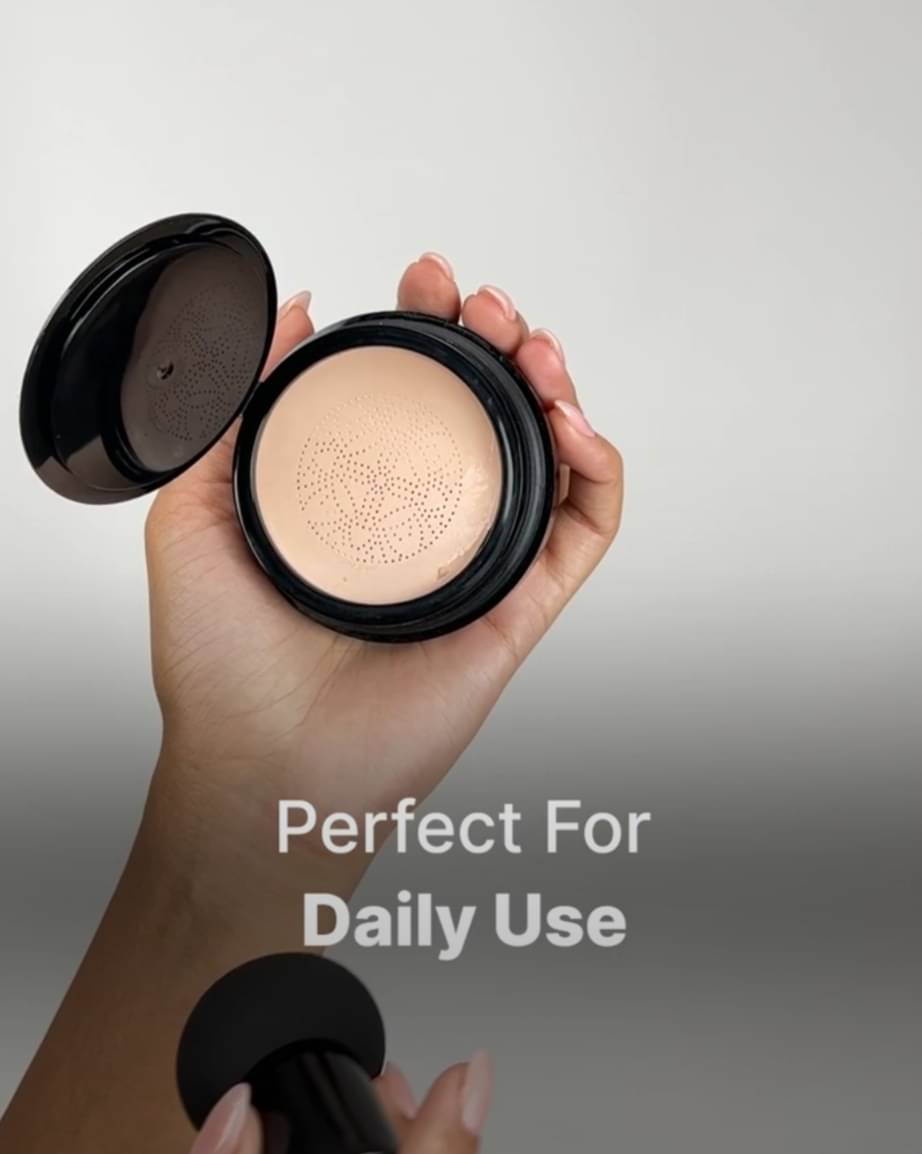    			Generic Matte Cream For All Skin Types Skin Light Foundation Pack of 1