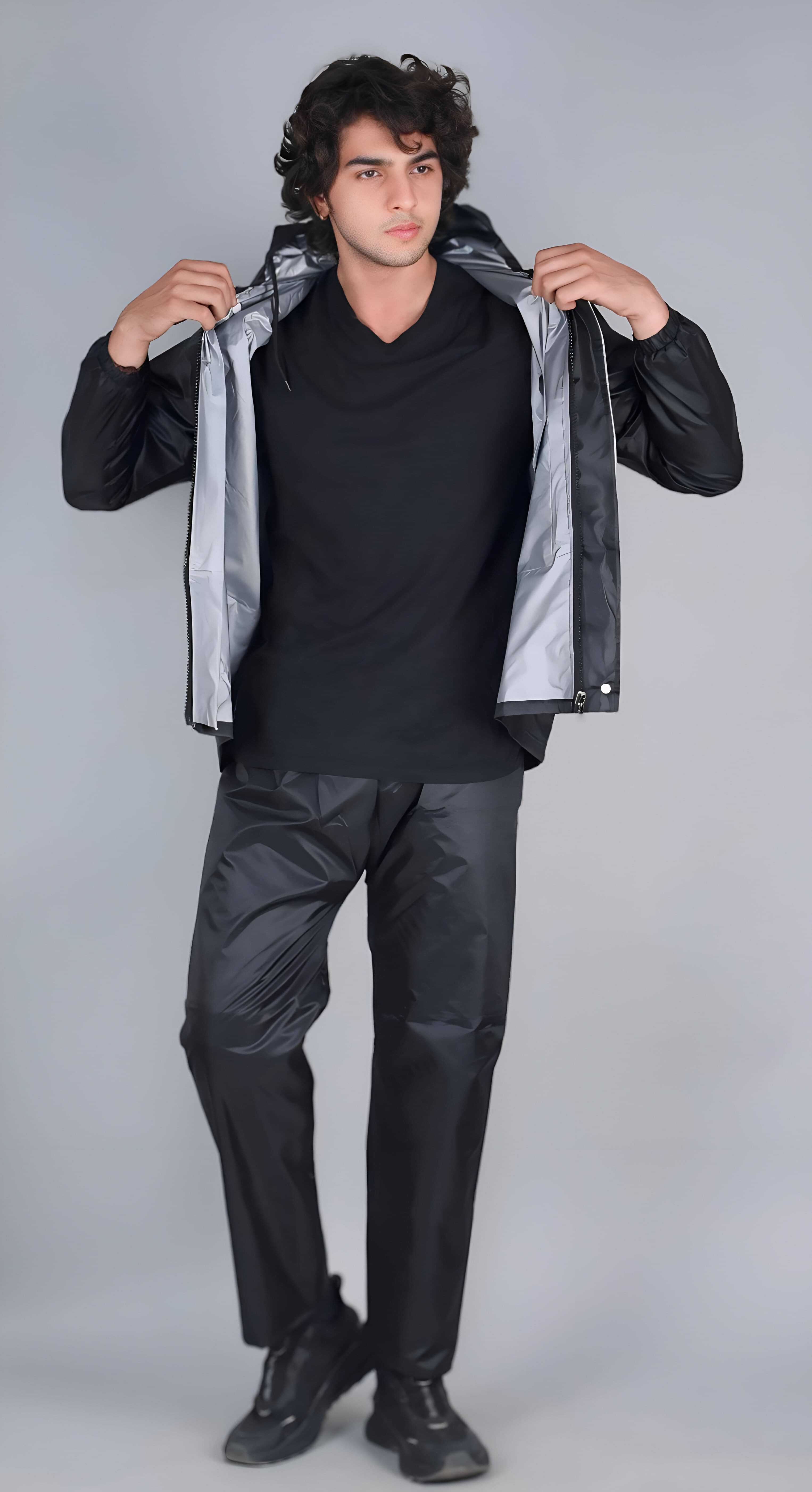 Kastner Black Polyester Men's Raincoat ( Pack of 1 ) Kastner Black Polyester Men's Raincoat ( Pack of 1 )