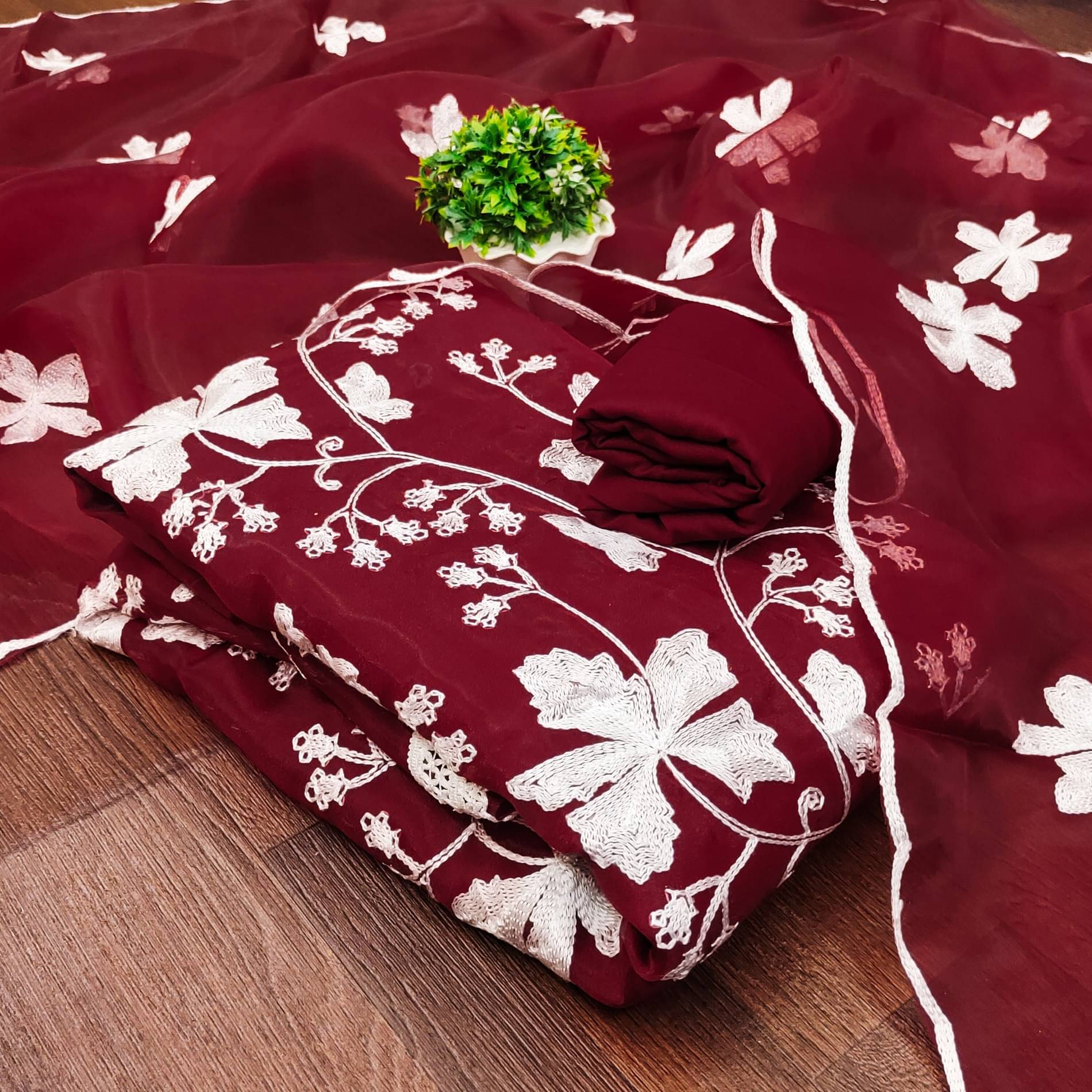    			Rangtulika Ethnics Women Organza Unstitched Dress Material ( Maroon )