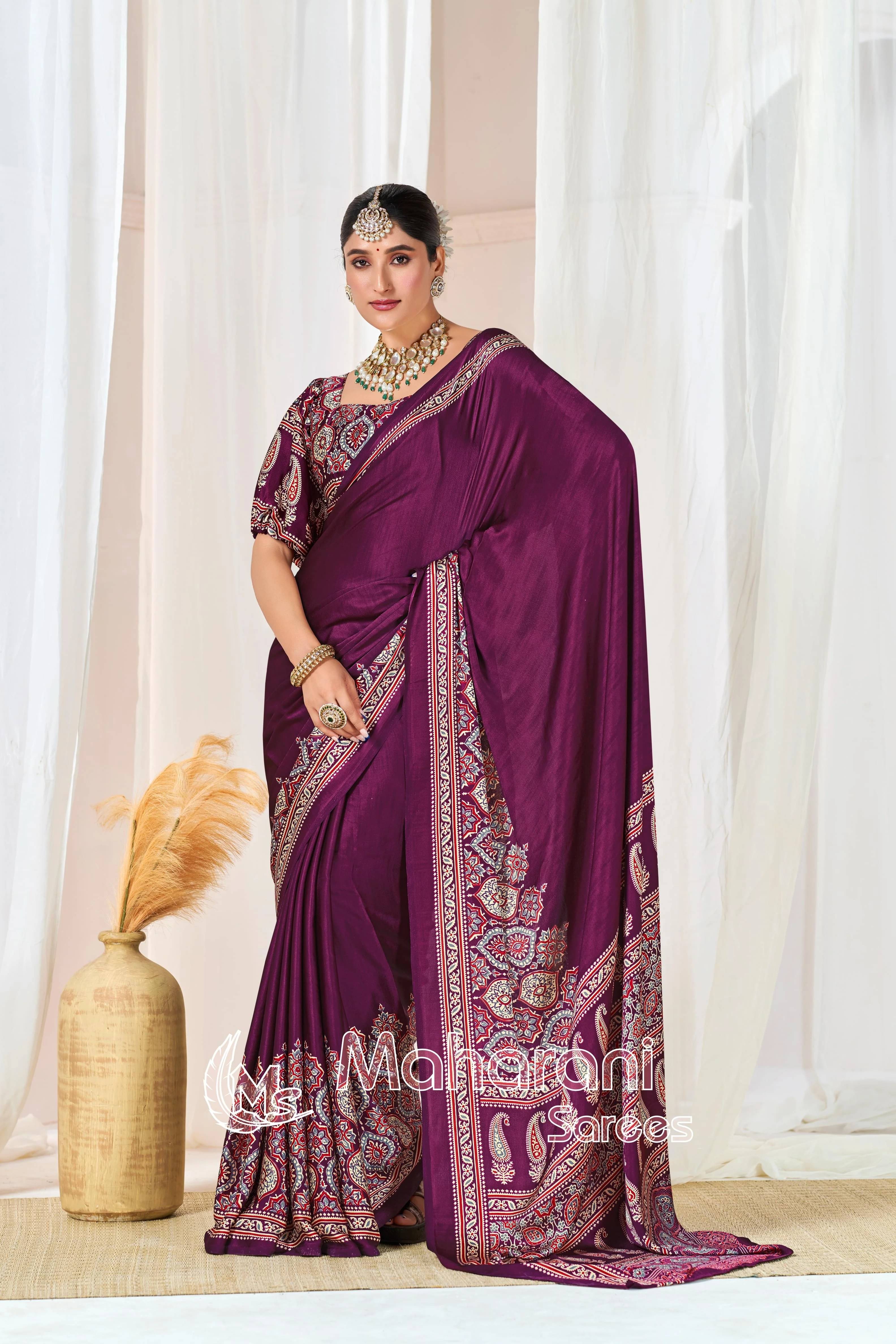     			Sitanjali Crepe Printed Sambalpuri Saree With Unstitched Blouse Piece ( Wine )