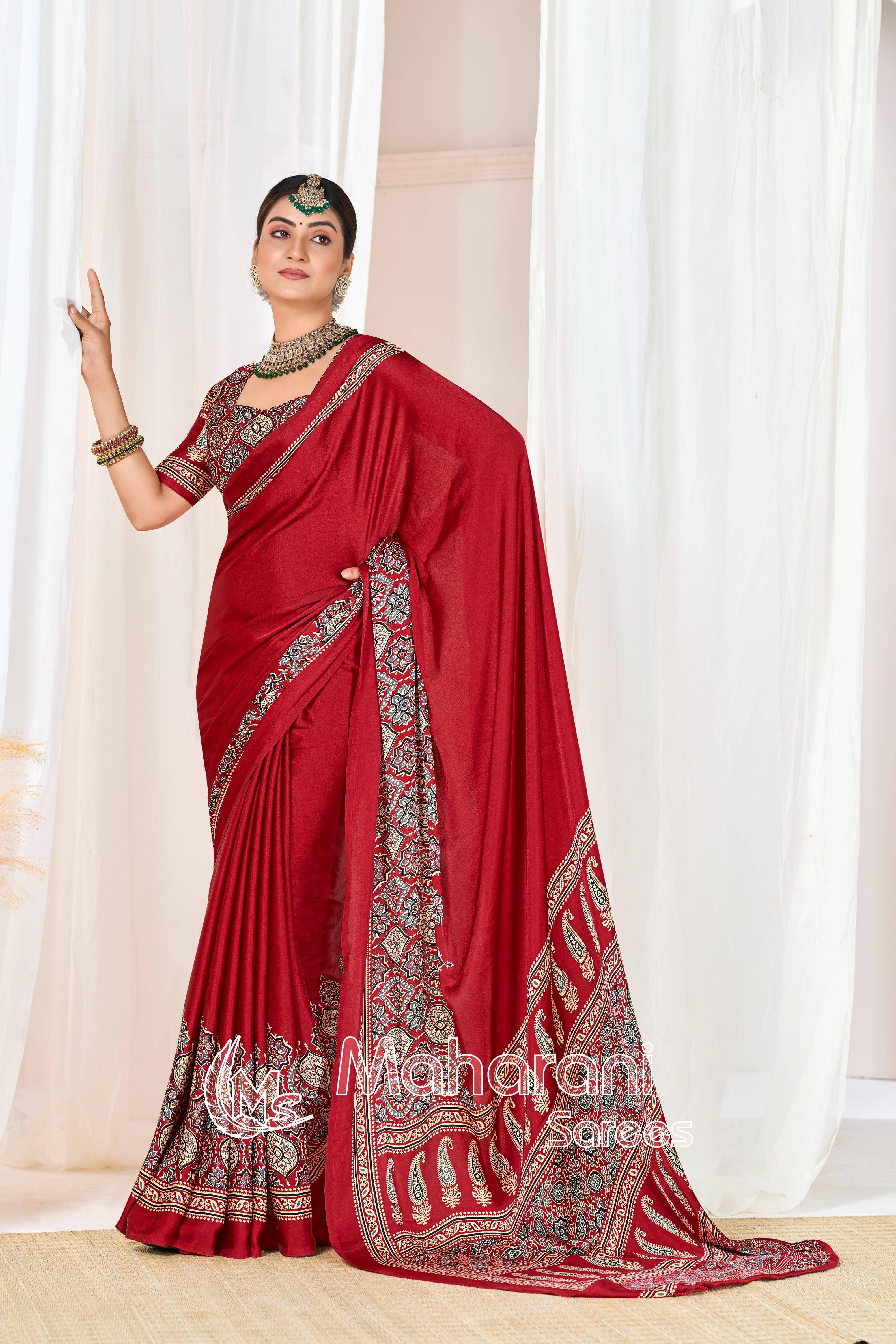     			Sitanjali Crepe Printed Sambalpuri Saree With Unstitched Blouse Piece ( Maroon )