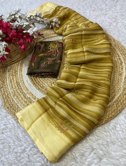    			VAANISRI Chiffon Printed Saree With Unstitched Blouse Piece ( Coffee )
