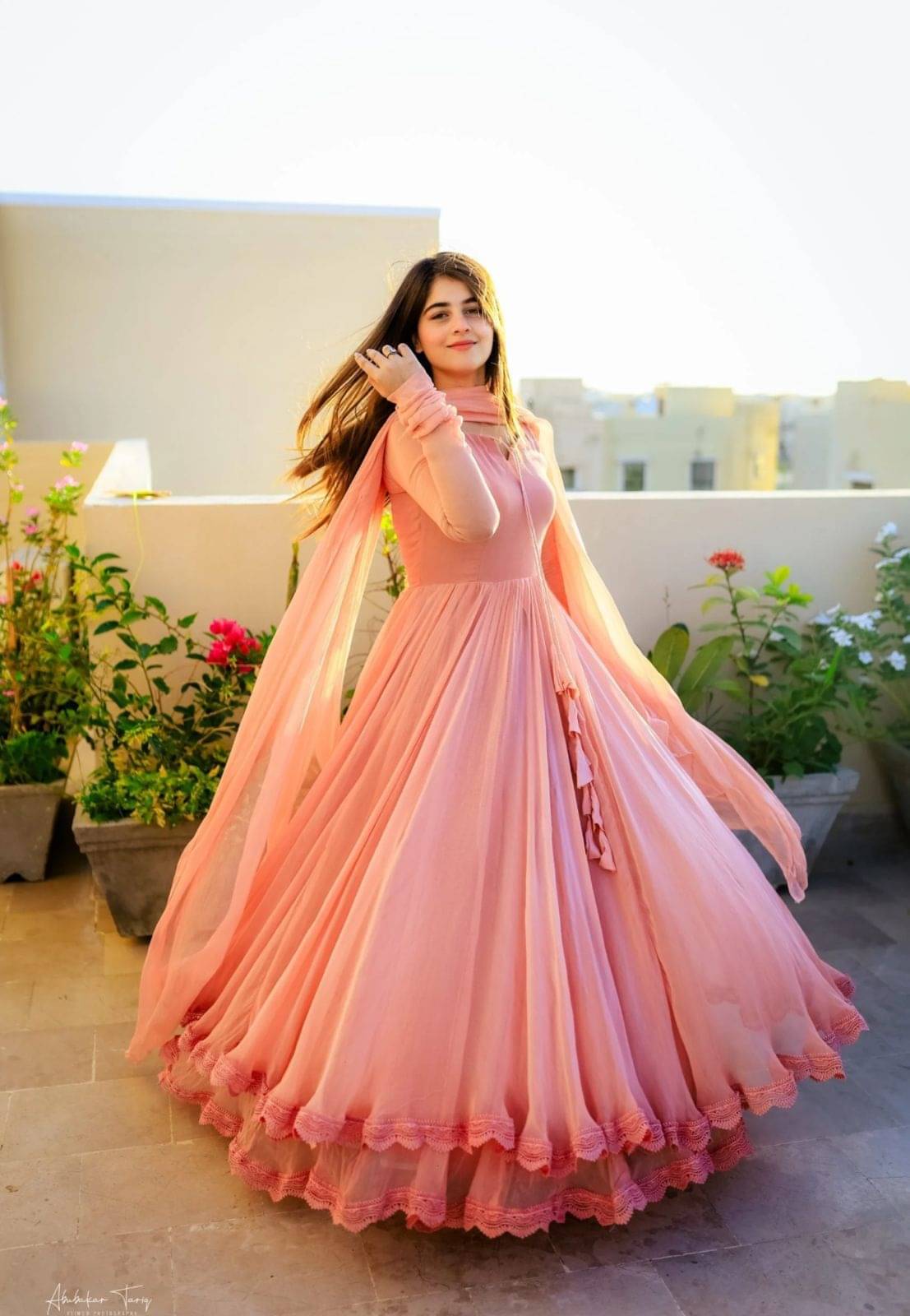     			keshav fashion Women Georgette Flared Stitched Ethnic Gown ( Pink )