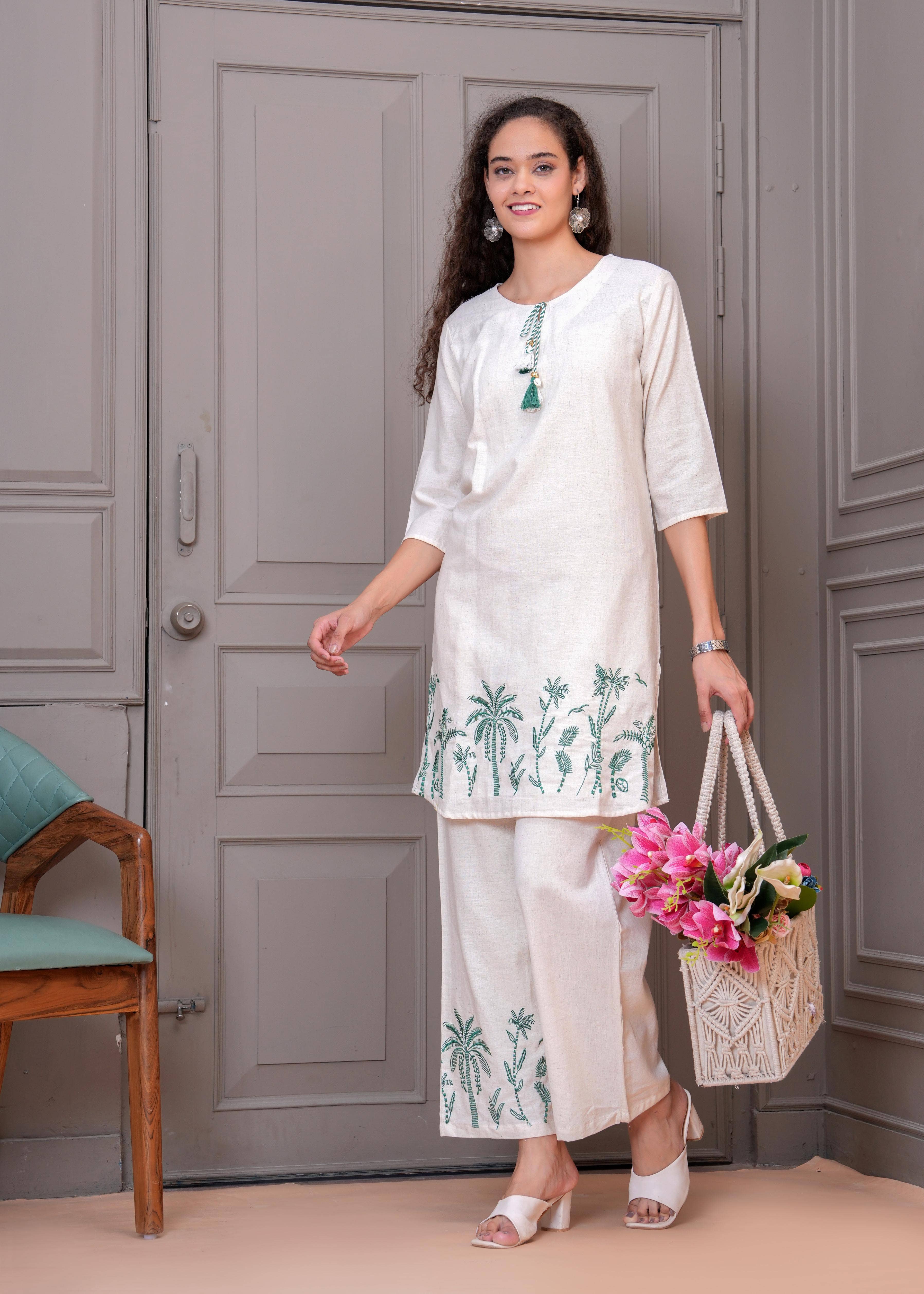 JAI SHIVAM TRADERS Women Embroidered Tunic With Trousers Co-Ord Set ( Green )