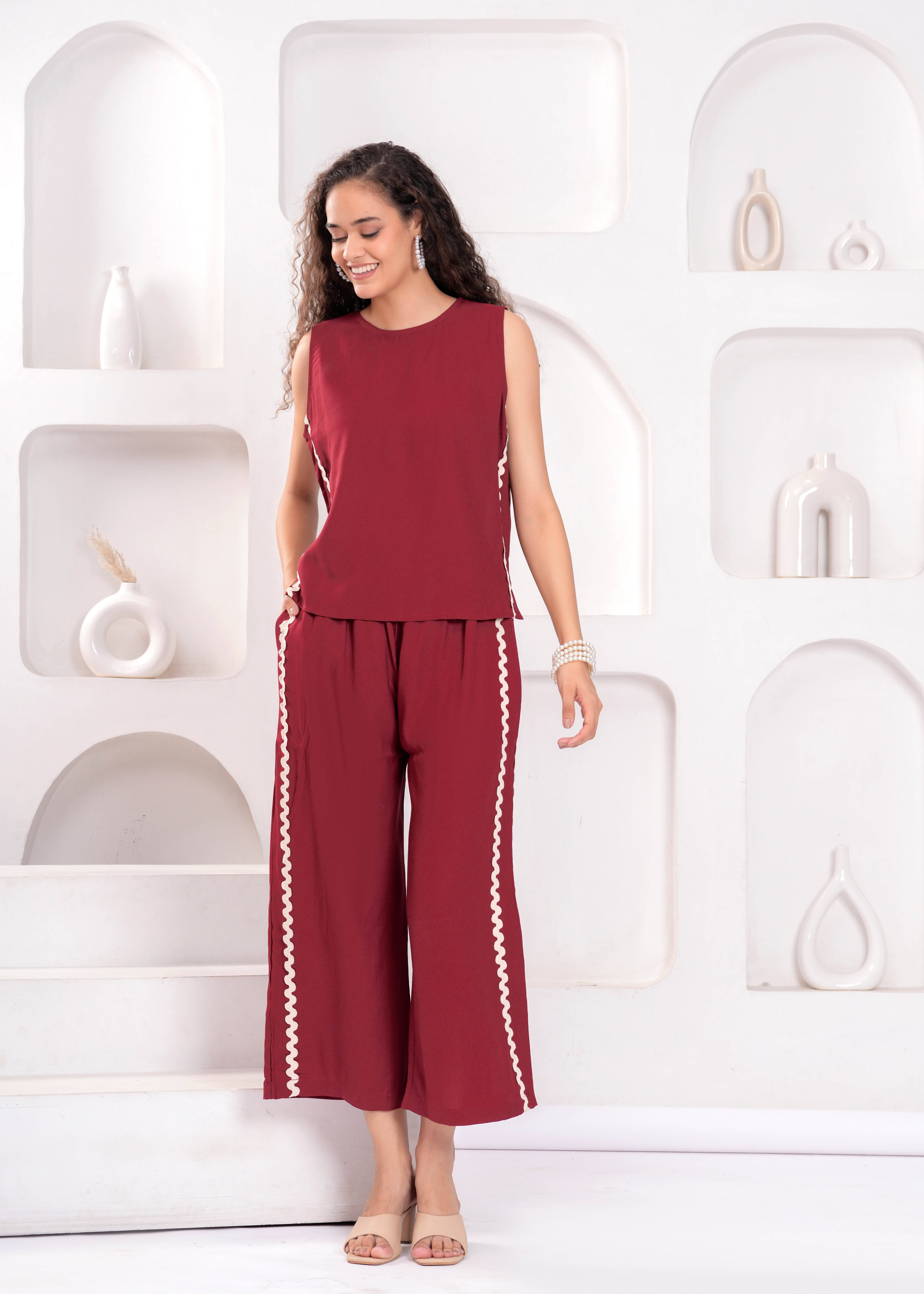     			JAI SHIVAM TRADERS Women Solid Top With Trousers Co-Ord Set ( Maroon )