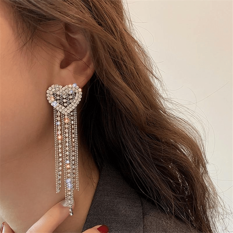    			Opus Gems Silver Stud Earrings ( Pack of 1 )