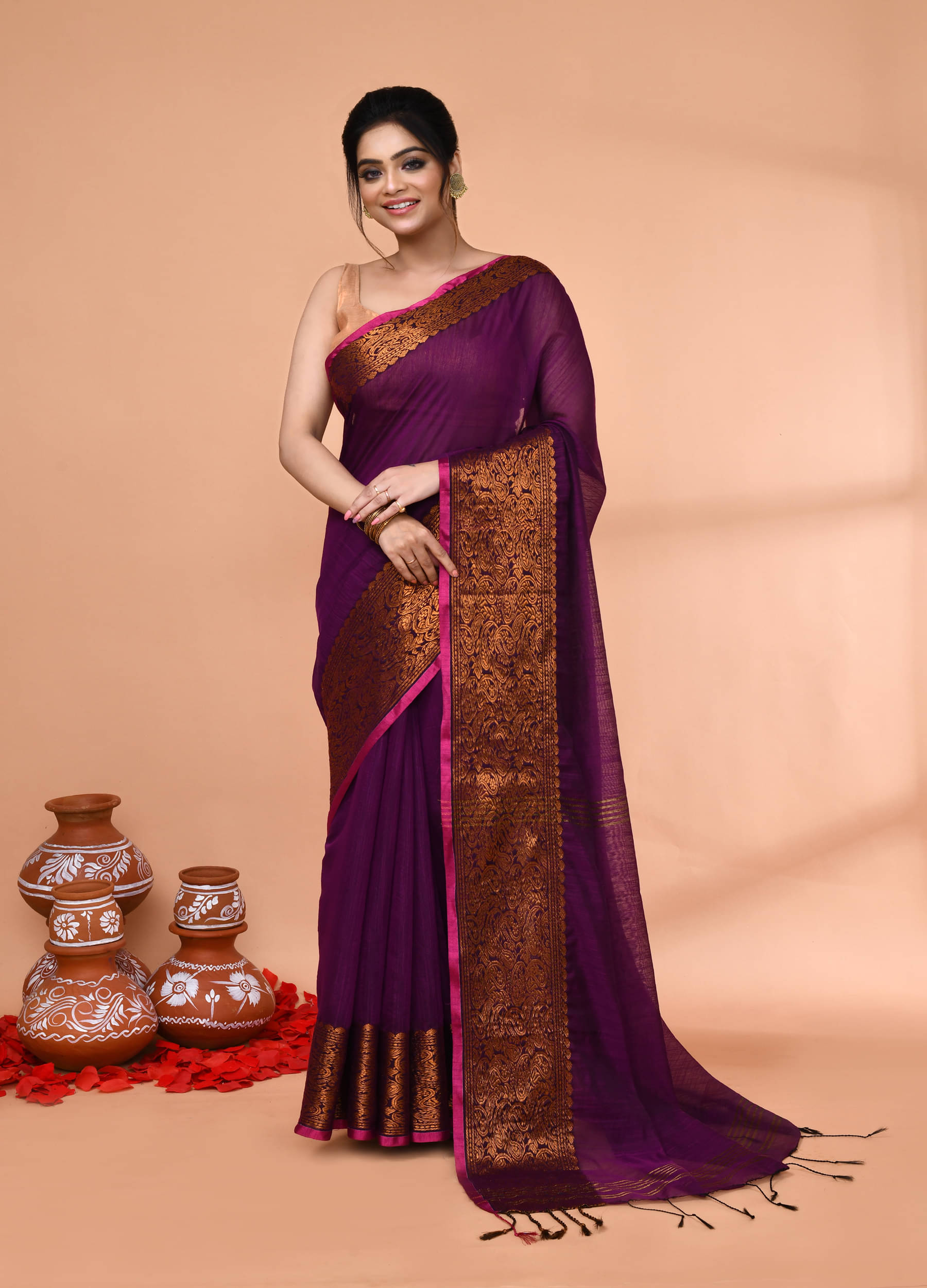     			PIYARI FASHION Cotton Blend Woven Tant Saree With Unstitched Blouse Piece ( Magenta )