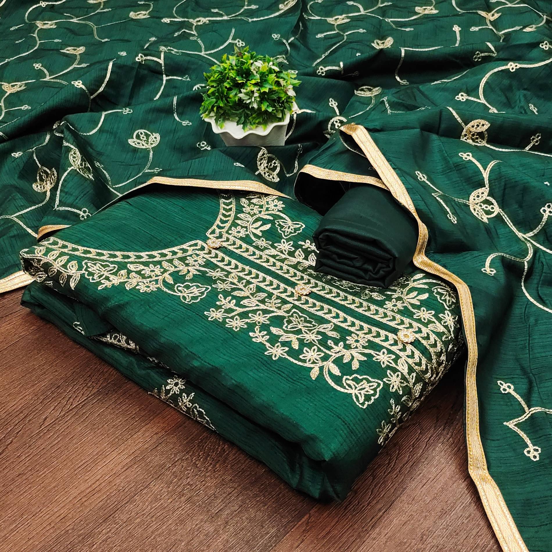 Rangtulika Ethnics Women Silk Unstitched Dress Material ( Green ) Rangtulika Ethnics Women Silk Unstitched Dress Material ( Green )