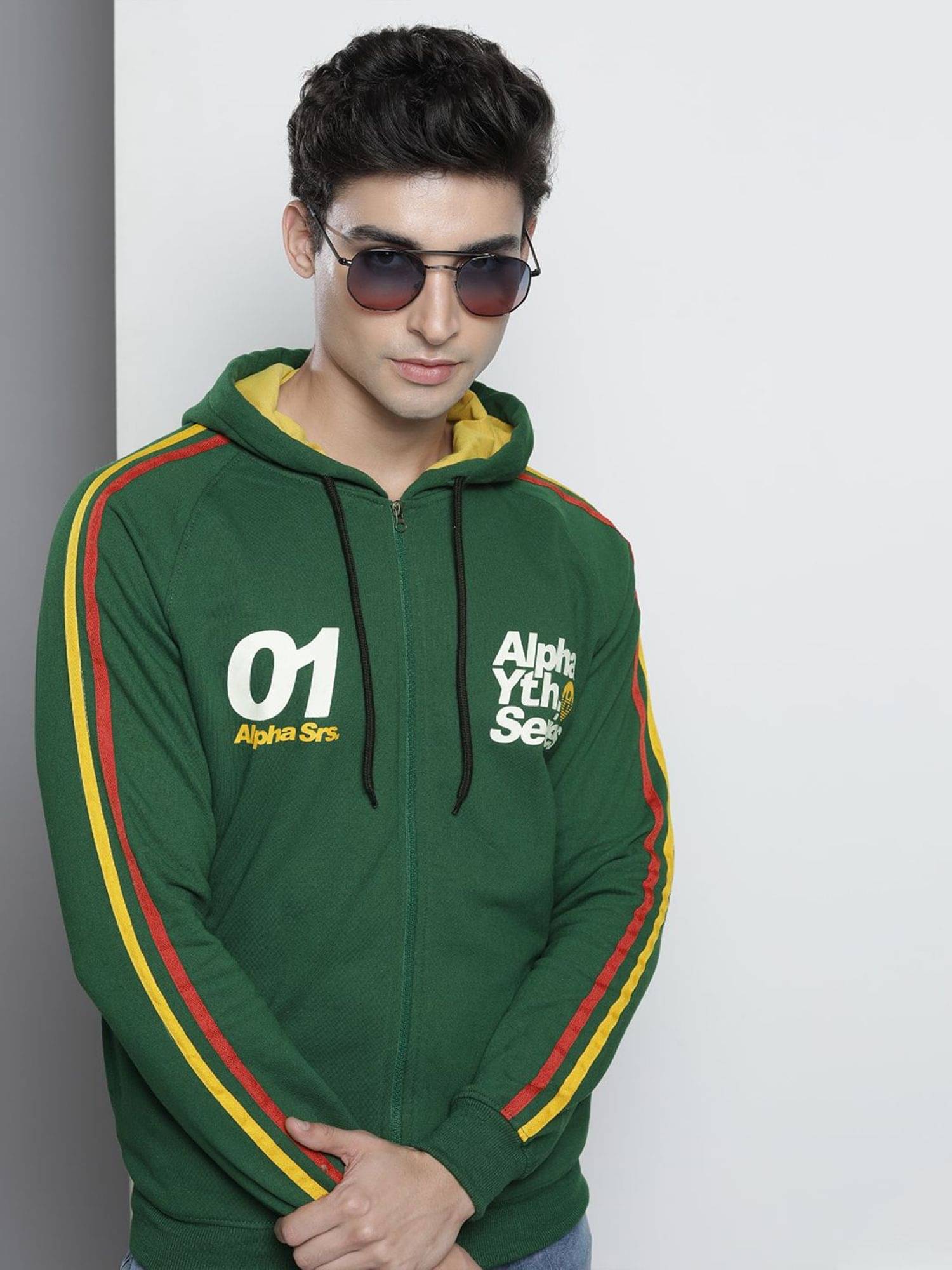 The Indian Garage Co. Cotton Blend Round Neck Men's Sweatshirt - Green ( Pack of 1 ) The Indian Garage Co. Cotton Blend Round Neck Men's Sweatshirt - Green ( Pack of 1 )
