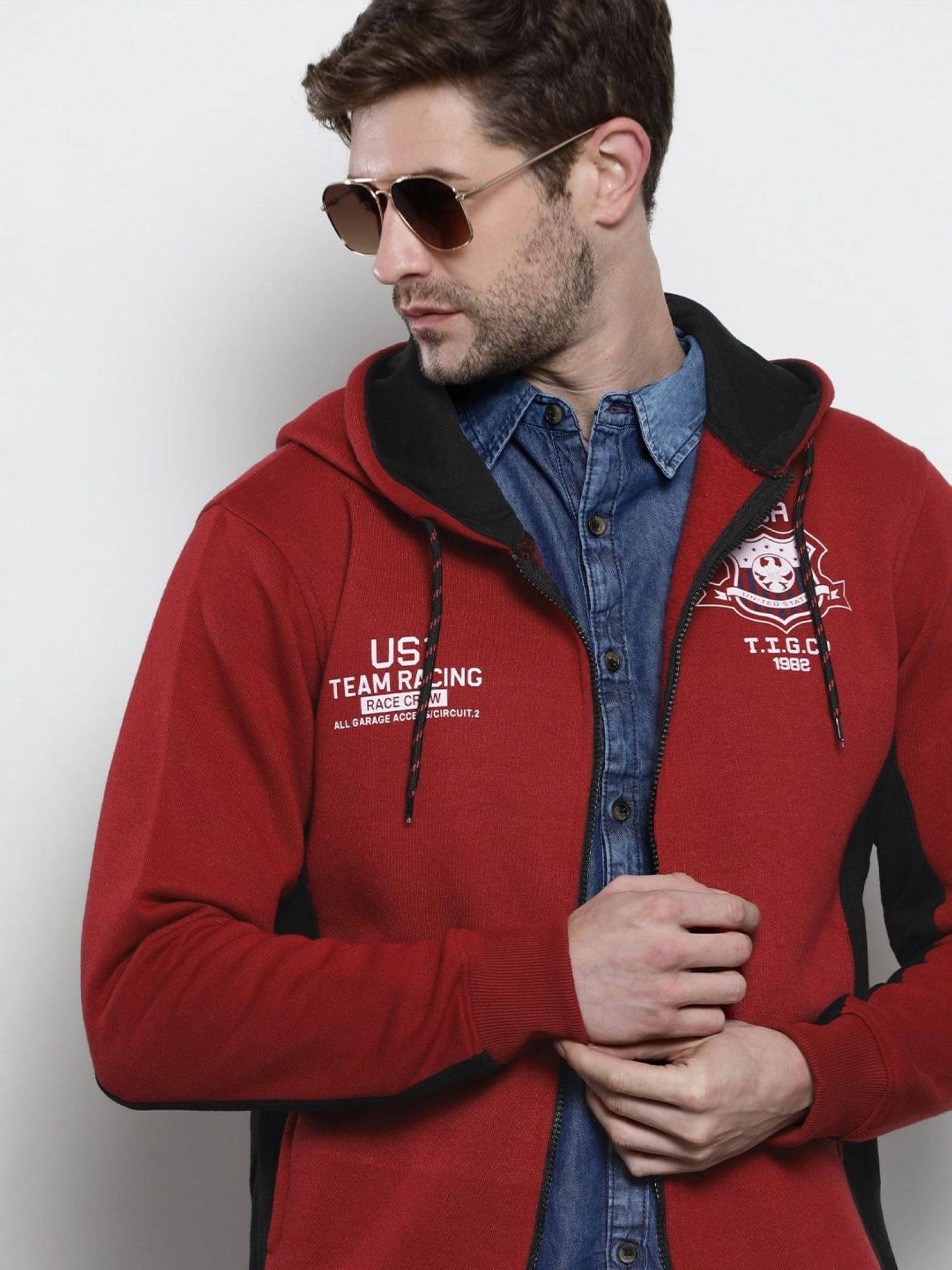 The Indian Garage Co. Polyester Round Neck Men's Sweatshirt - Red ( Pack of 1 ) The Indian Garage Co. Polyester Round Neck Men's Sweatshirt - Red ( Pack of 1 )