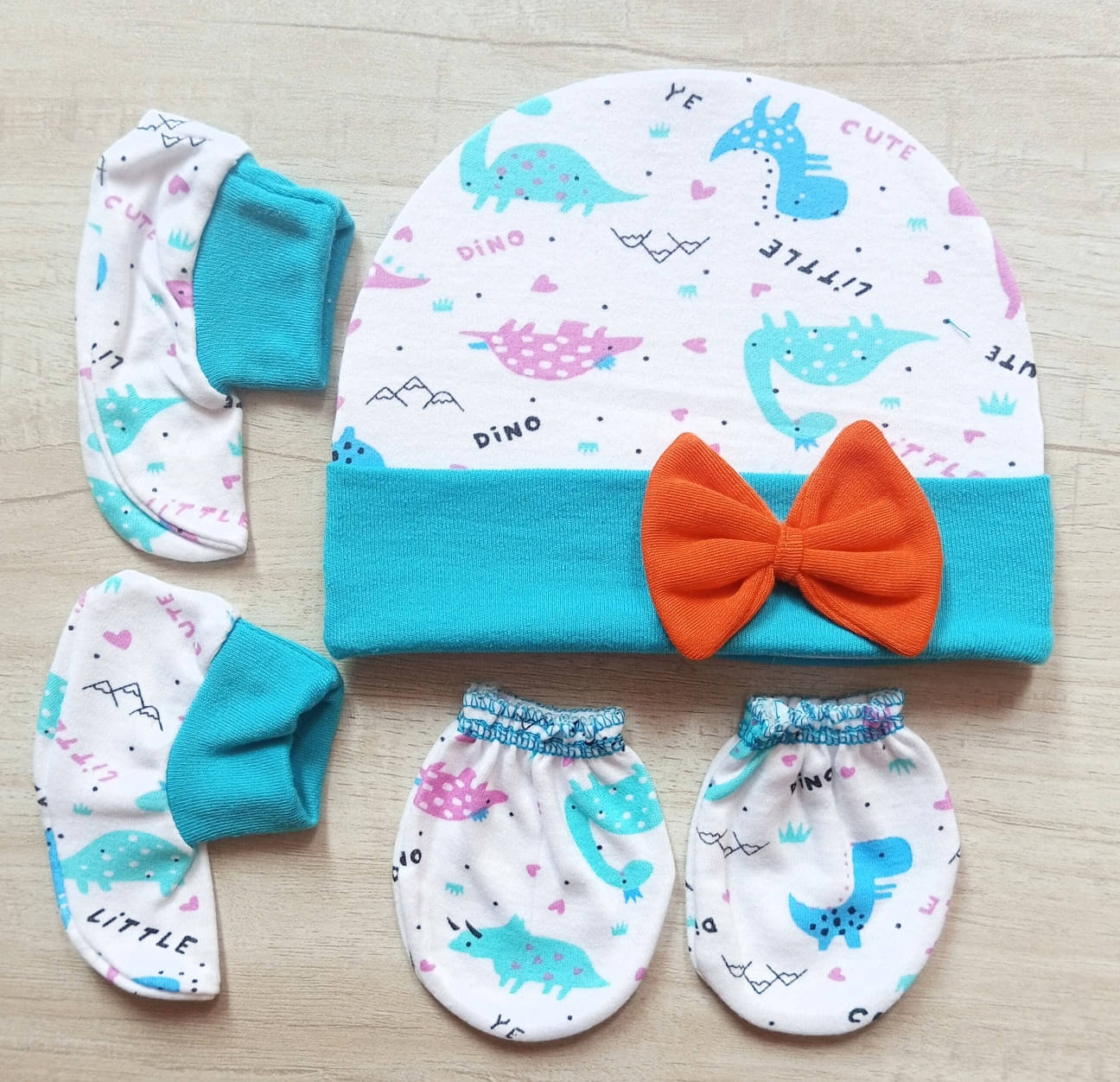     			Bow Cap